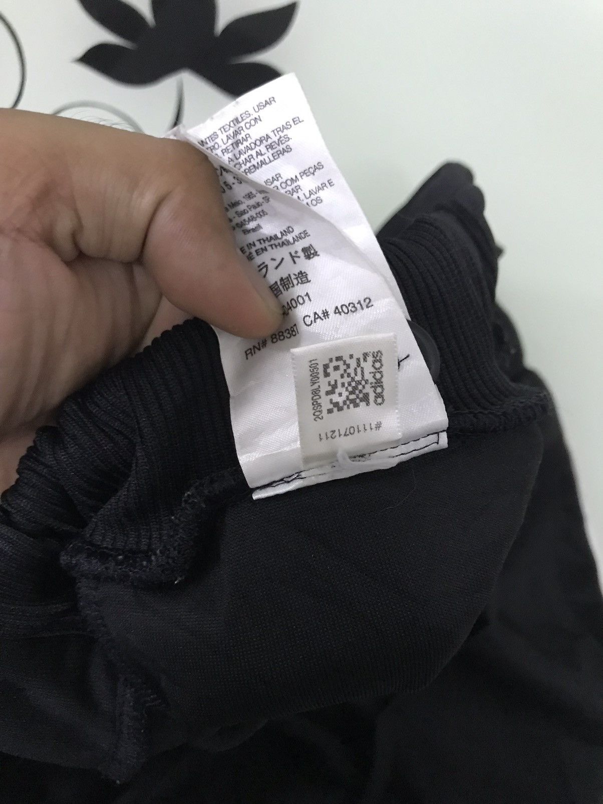Yohji Yamamoto Rare❗️Adidas Y3 Yohji Yamamoto Roland Garros Jogger pants Size US 34 / EU 50 - 16 Thumbnail