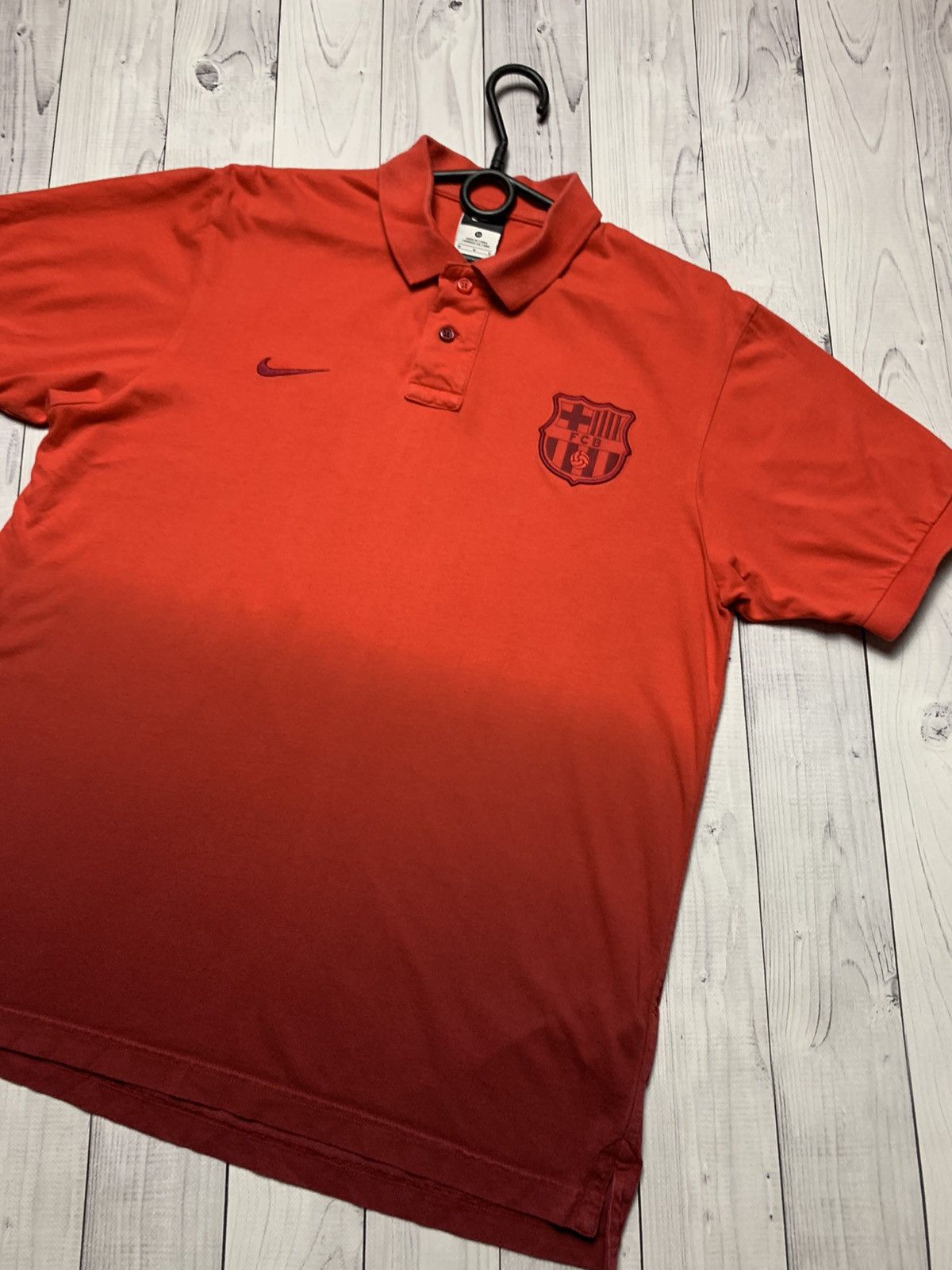 Nike × Vintage Barcelona Nike polo red gradient rare size M Size US M / EU 48-50 / 2 - 2 Thumbnail