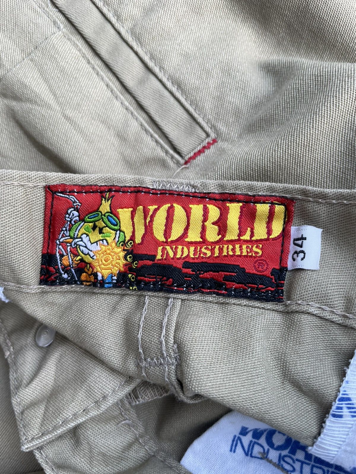 Vintage Vintage Baggy World Industries Skate Trouser Size US 35 - 11 Thumbnail