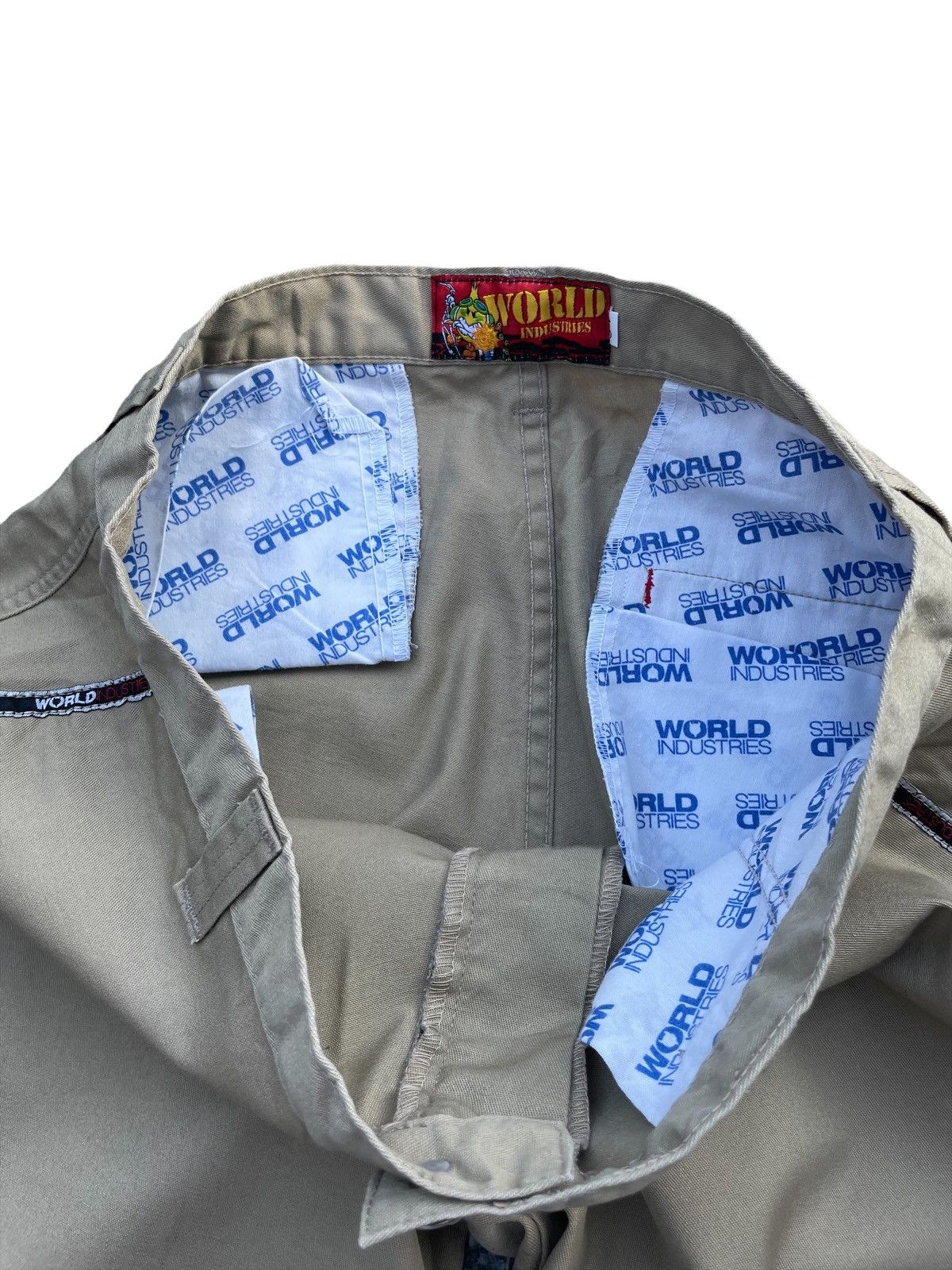 Vintage Vintage Baggy World Industries Skate Trouser Size US 35 - 9 Thumbnail
