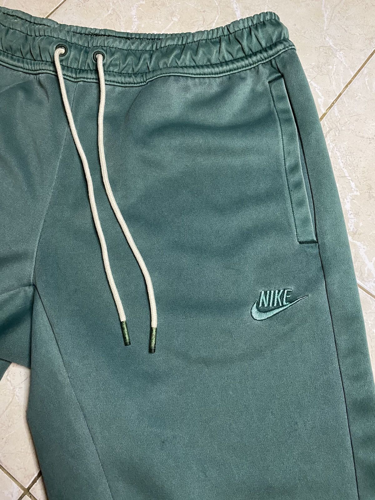 Hypebeast Nike Jersey Sweatpant Jade Green Like New Size US 30 / EU 46 - 3 Thumbnail