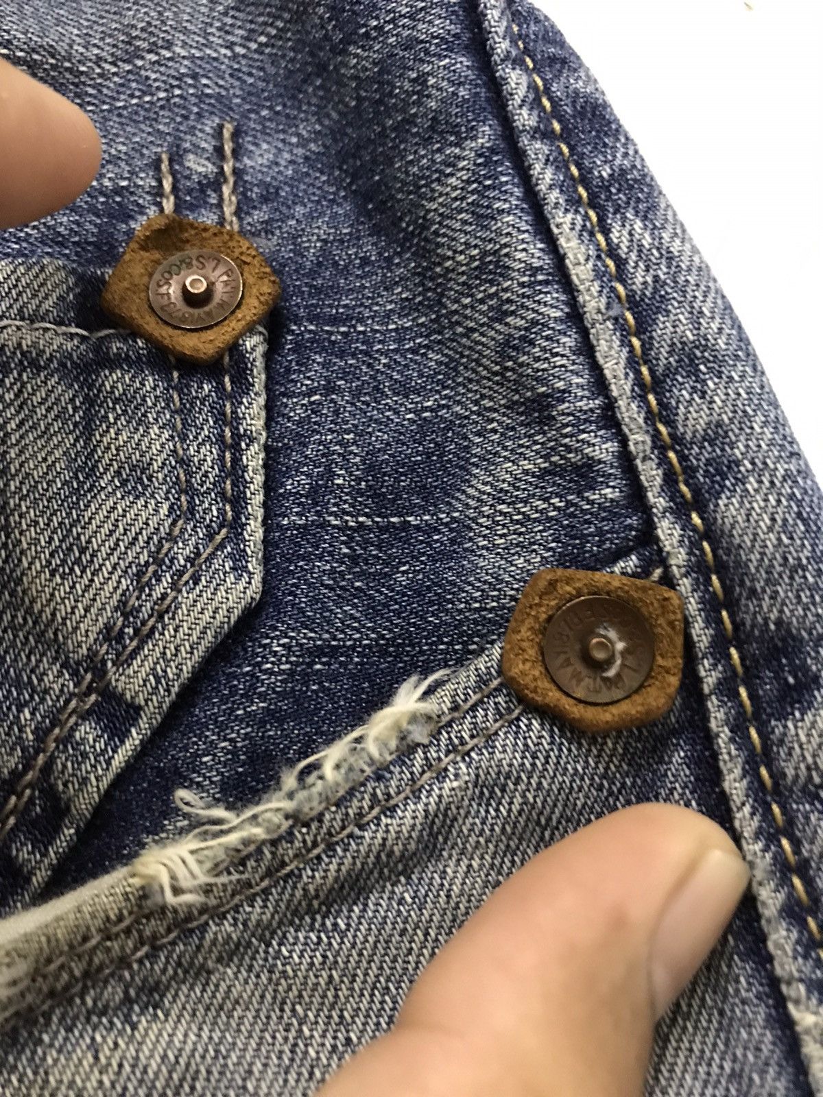 Levi's Vintage Clothing Vintage Levis Distressed Denim Jeans Size US 34 / EU 50 - 14 Thumbnail