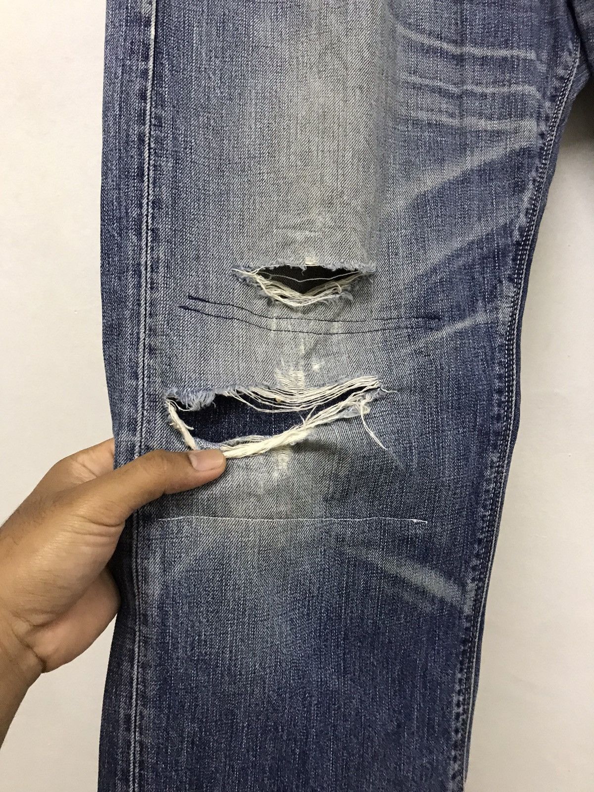 Levi's Vintage Clothing Vintage Levis Distressed Denim Jeans Size US 34 / EU 50 - 9 Thumbnail