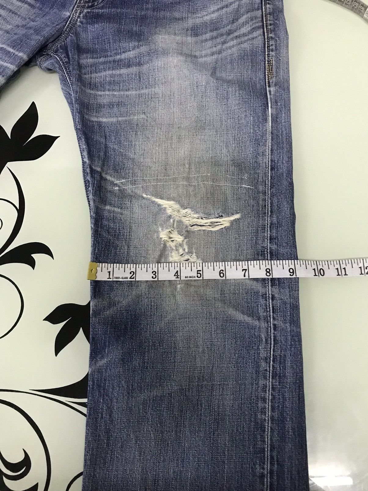 Levi's Vintage Clothing Vintage Levis Distressed Denim Jeans Size US 34 / EU 50 - 22 Thumbnail