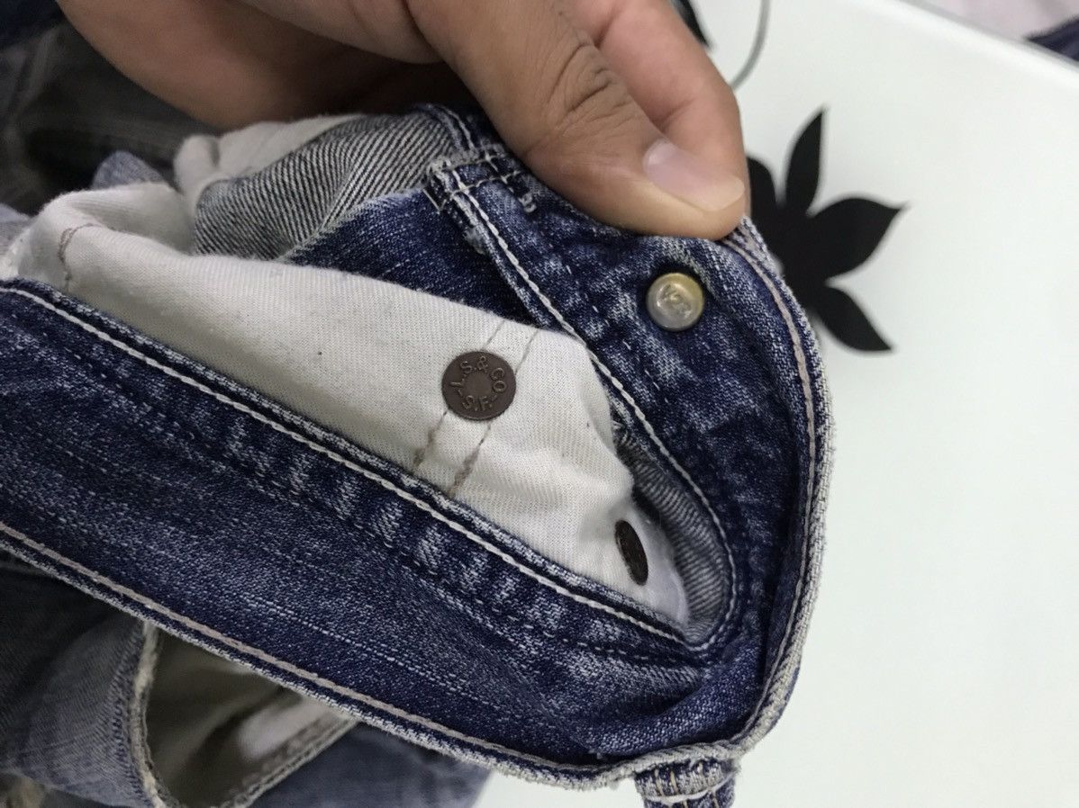 Levi's Vintage Clothing Vintage Levis Distressed Denim Jeans Size US 34 / EU 50 - 16 Thumbnail