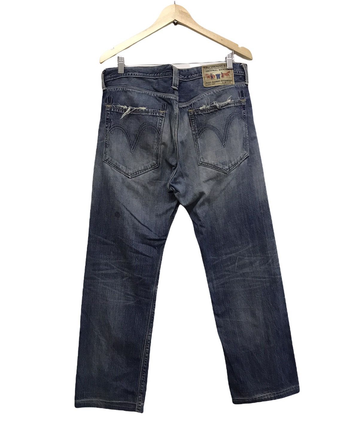 Levi's Vintage Clothing Vintage Levis Distressed Denim Jeans Size US 34 / EU 50 - 2 Thumbnail