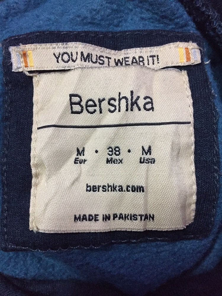 Bershka Bershka Sweatshirts Size M Size US M / EU 48-50 / 2 - 4 Thumbnail