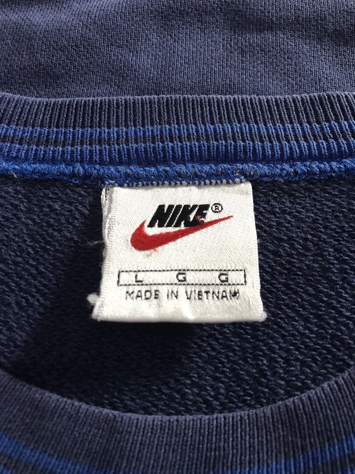 Nike Vintage nike sweatshirt size L Size US L / EU 52-54 / 3 - 5 Thumbnail