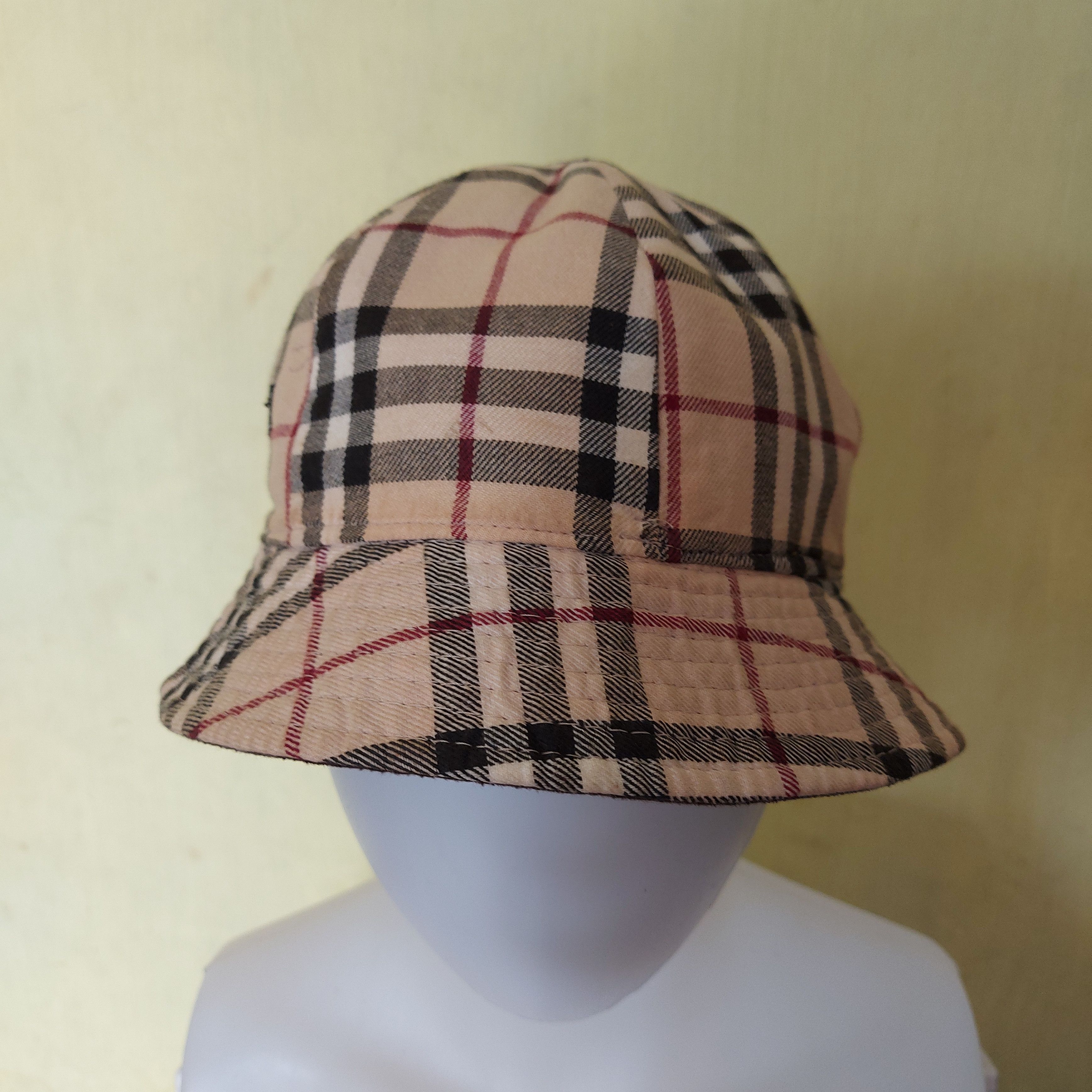 Burberry Vintage Burberry London Nova Check Reversible Hat Size ONE SIZE - 1 Thumbnail