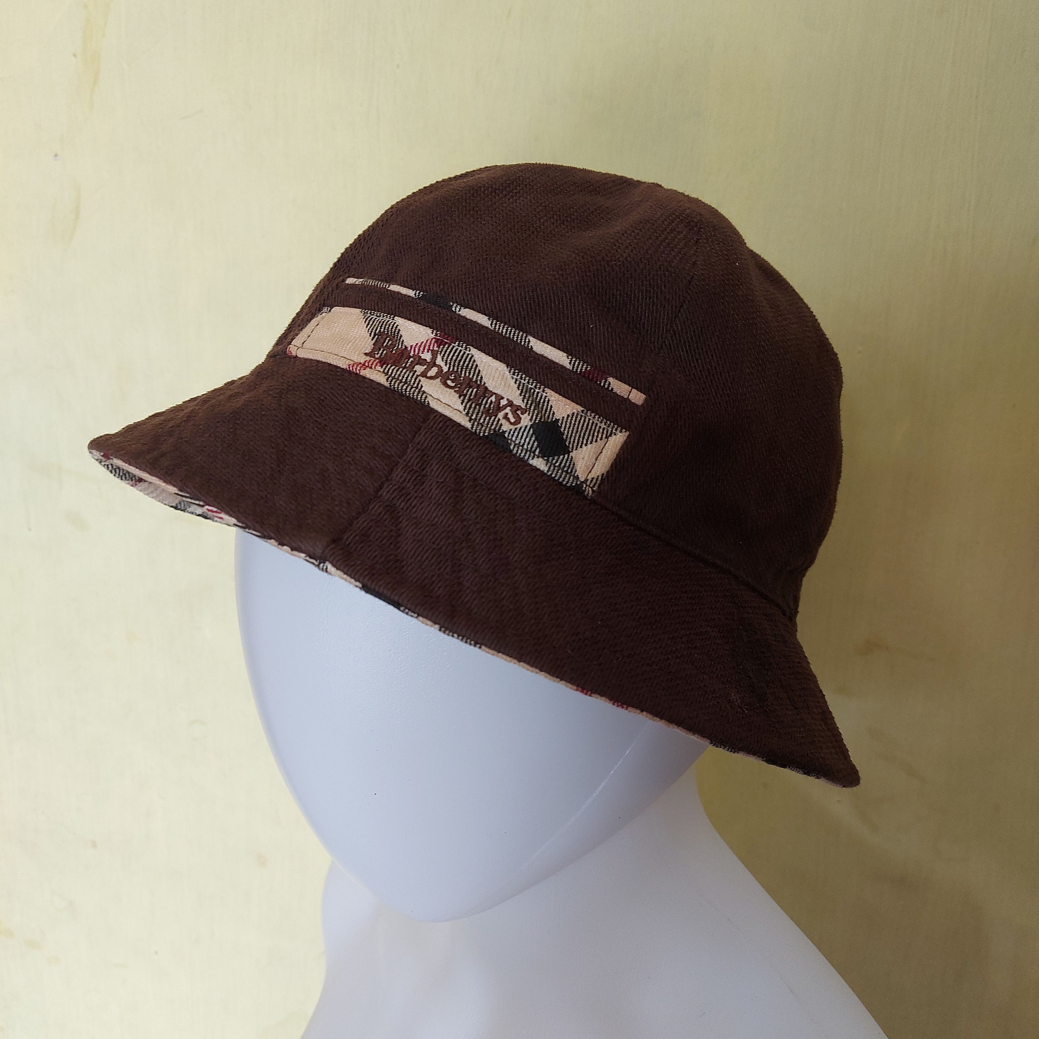 Burberry Vintage Burberry London Nova Check Reversible Hat Size ONE SIZE - 7 Thumbnail