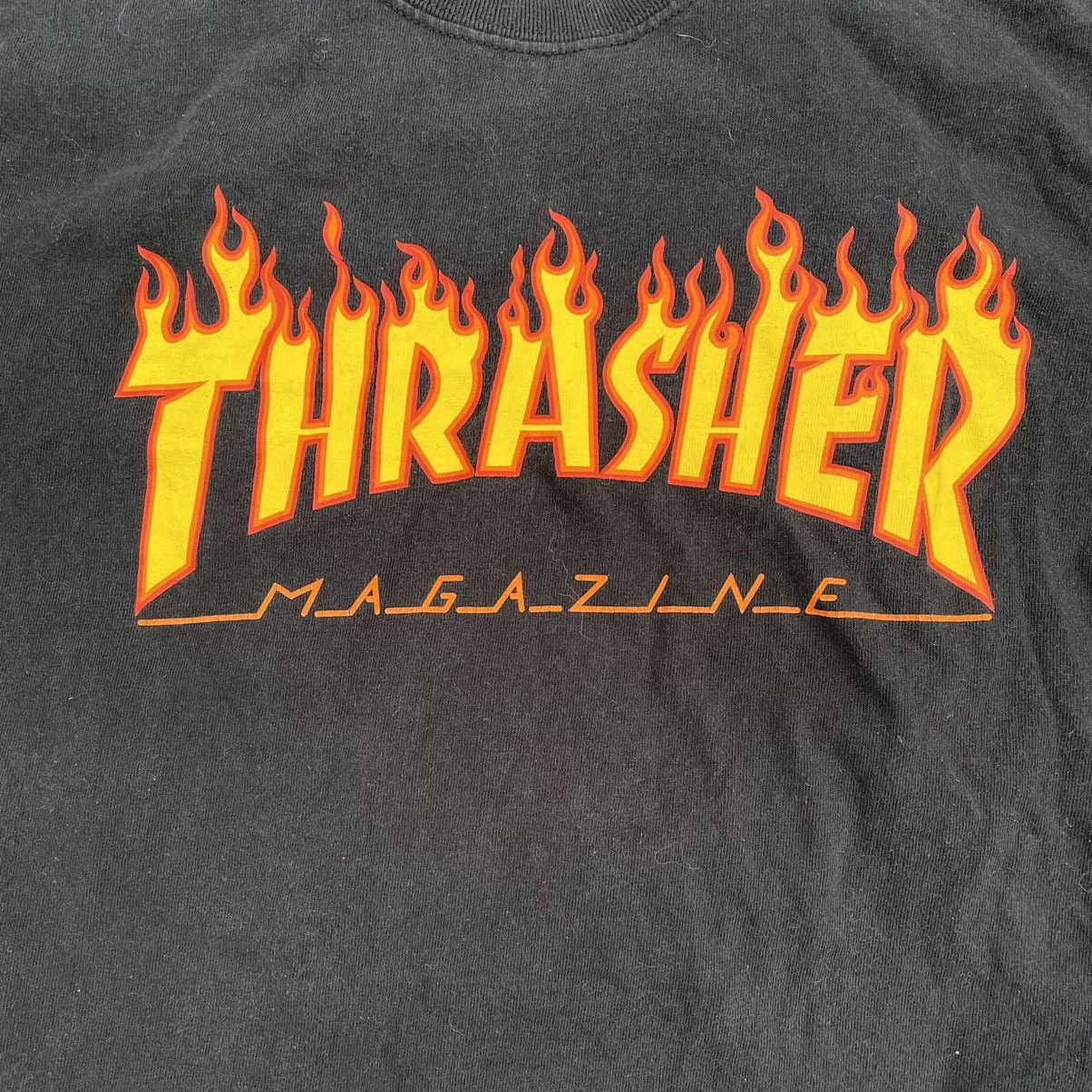 Vintage Vintage 90s Thrasher Flame Graphic Tee Sun Faded Skate S Size US S / EU 44-46 / 1 - 4 Thumbnail