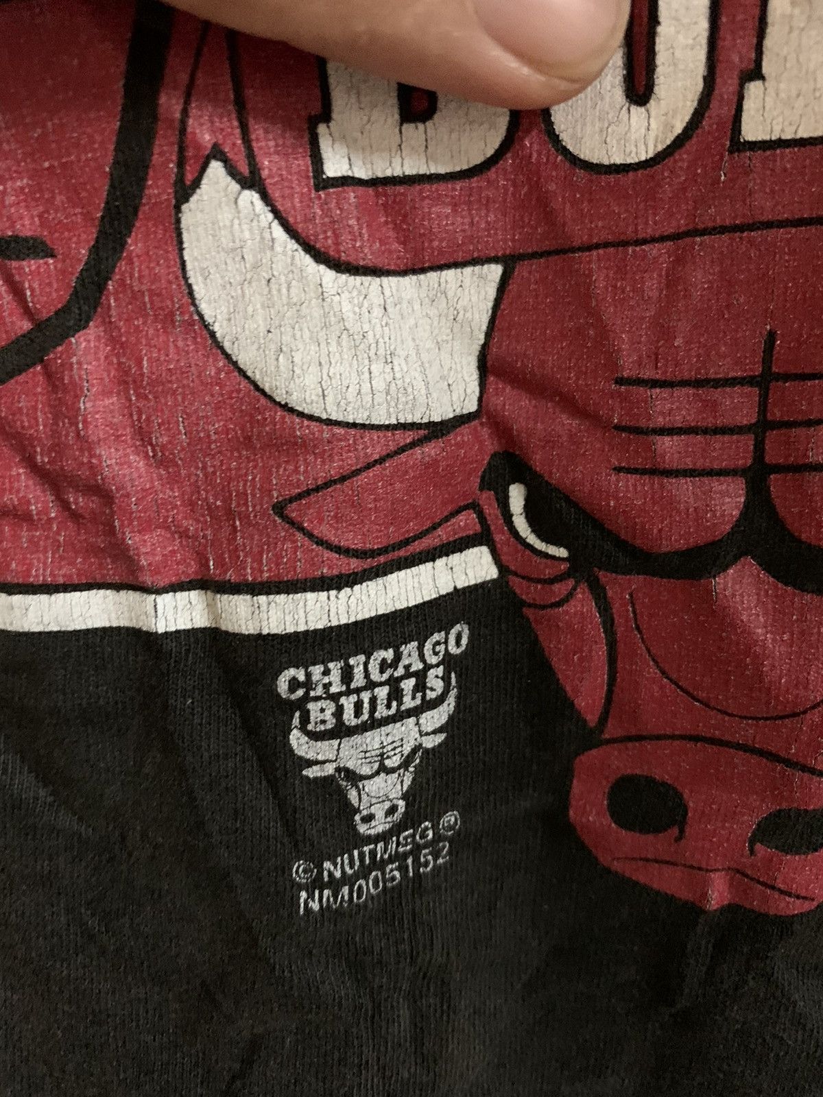 NBA × Nutmeg × Vintage Vintage Chicago Bulls 70 Nice Print T Shirt Size US XL / EU 56 / 4 - 4 Thumbnail