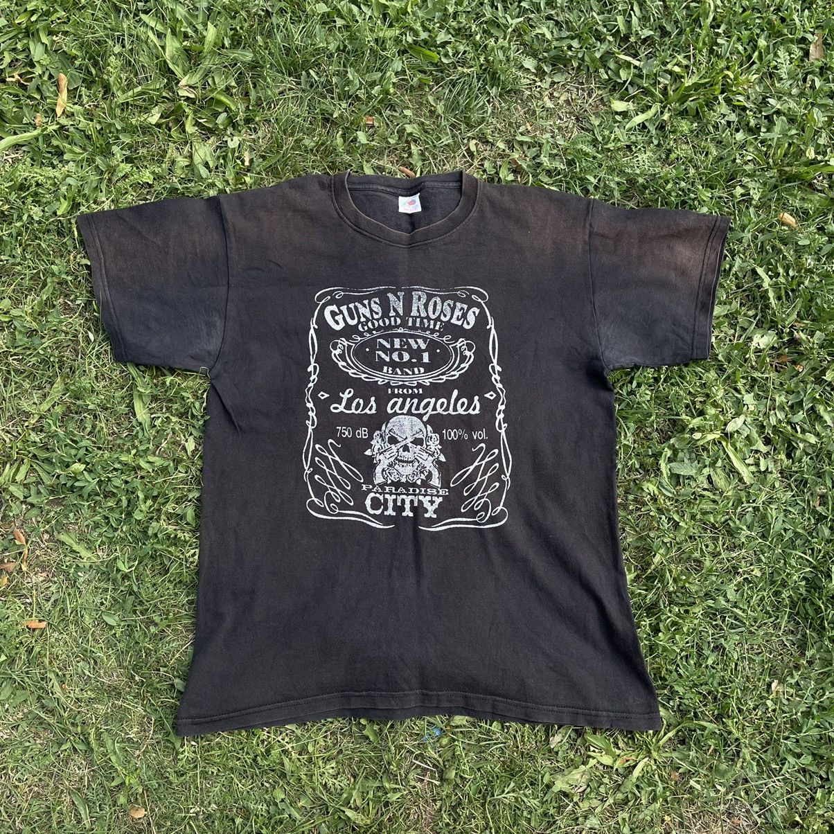 Vintage Vintage 90s Guns N Roses Sun Faded Band Tee Grunge Boxy XL Size US XL / EU 56 / 4 - 1 Thumbnail
