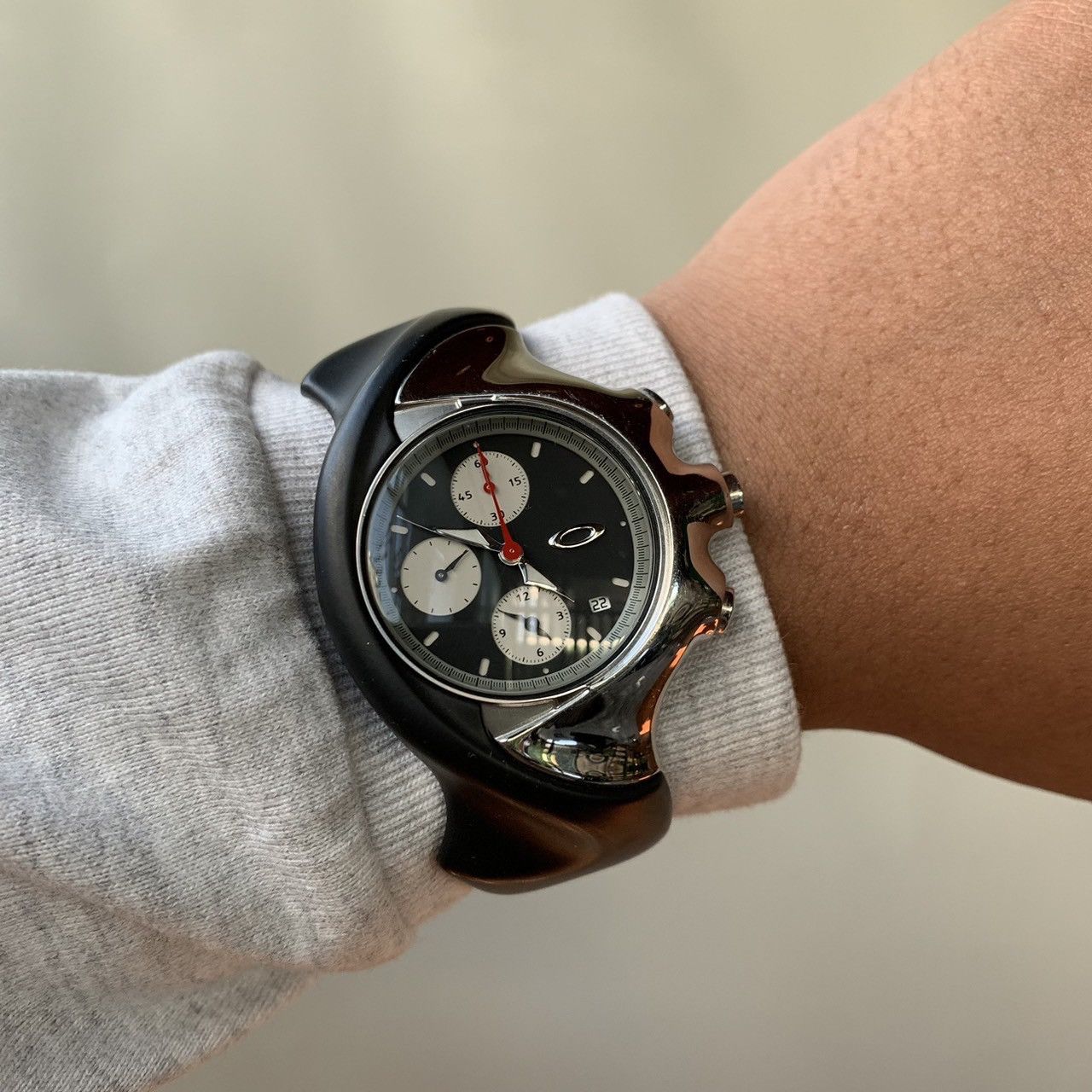image of Grail Vintage Oakley Detonator Stainless Steel Watch in Black, Men's