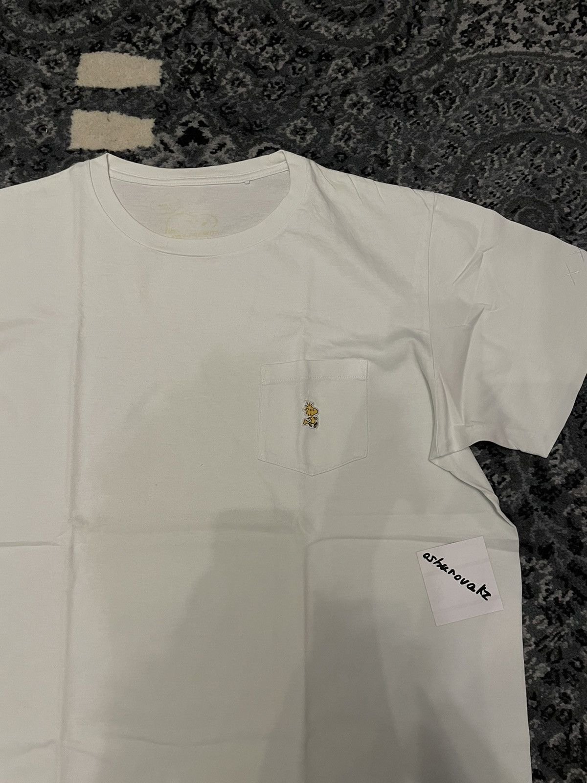 Kaws × Peanuts × Uniqlo Kaws x Uniqlo x Peanuts Tee Pocet White Size US XL / EU 56 / 4 - 3 Thumbnail