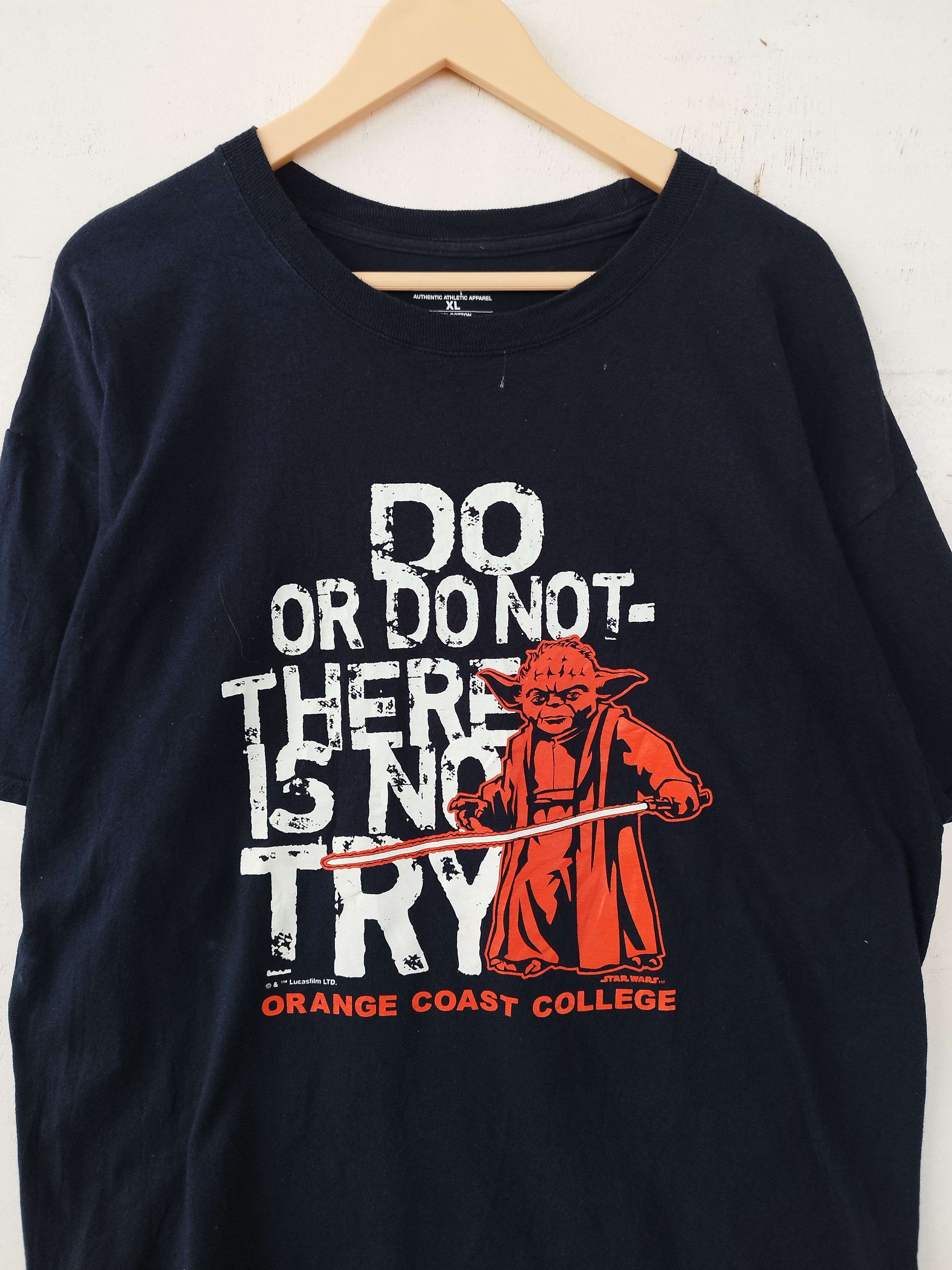 Champion Vintage College t shirt Star war Size US L / EU 52-54 / 3 - 1 Thumbnail