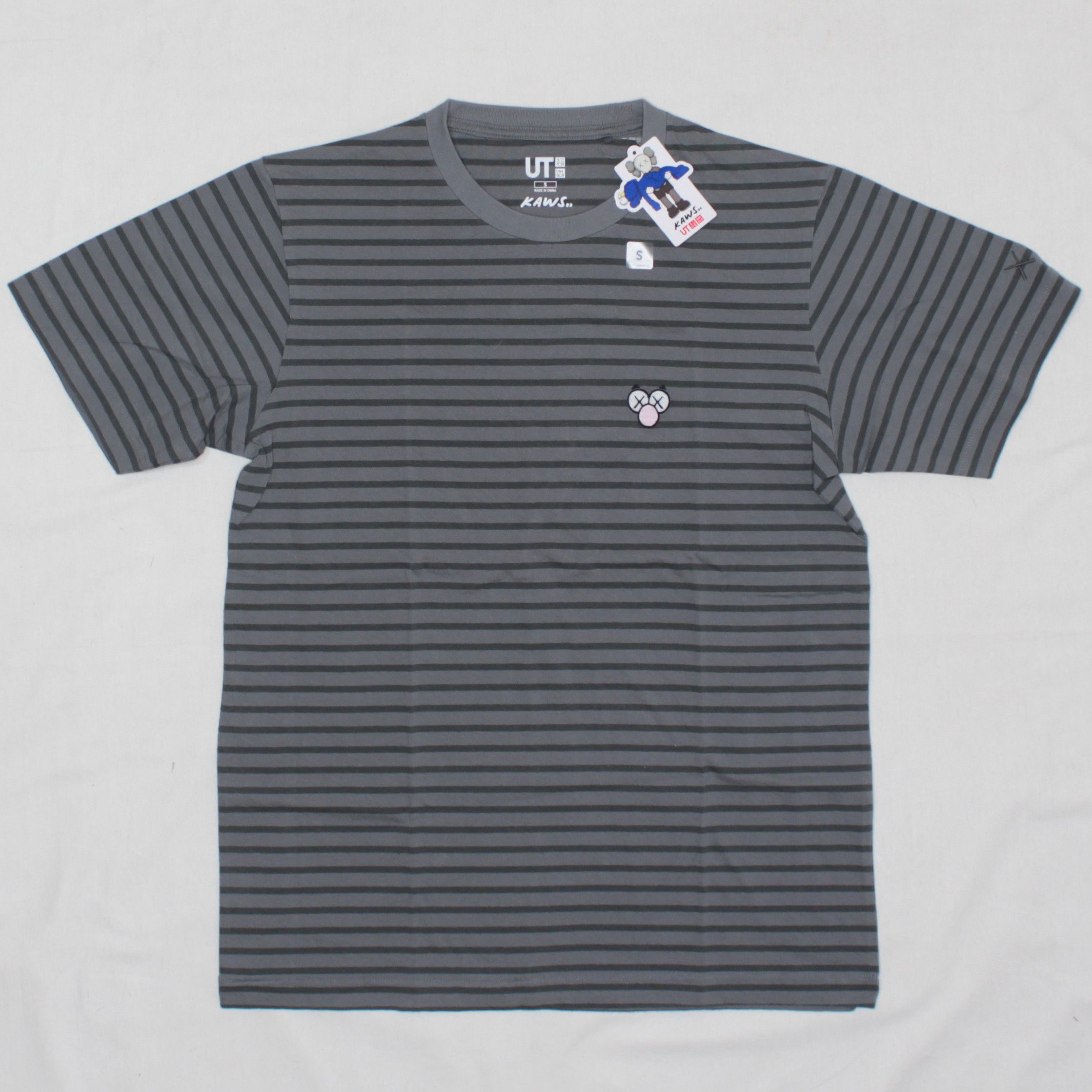 Kaws × Uniqlo KAWS x Uniqlo BFF Striped Tee Dark Grey Size US S / EU 44-46 / 1 - 1 Thumbnail