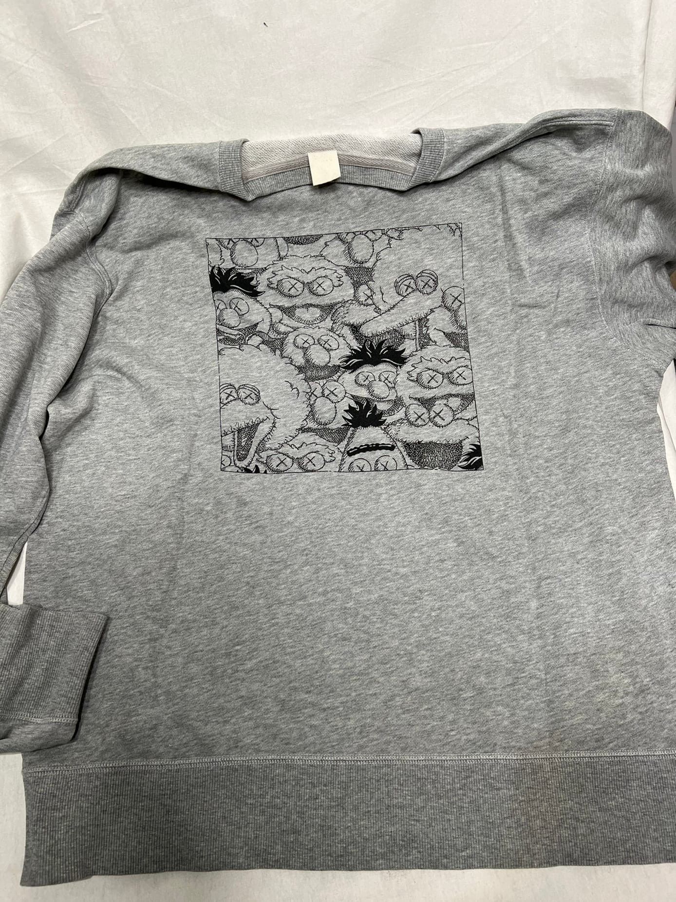 Kaws × Uniqlo KAWS x Uniqlo x Sesame Street XX Sweatshirt Gray Size US M / EU 48-50 / 2 - 6 Thumbnail