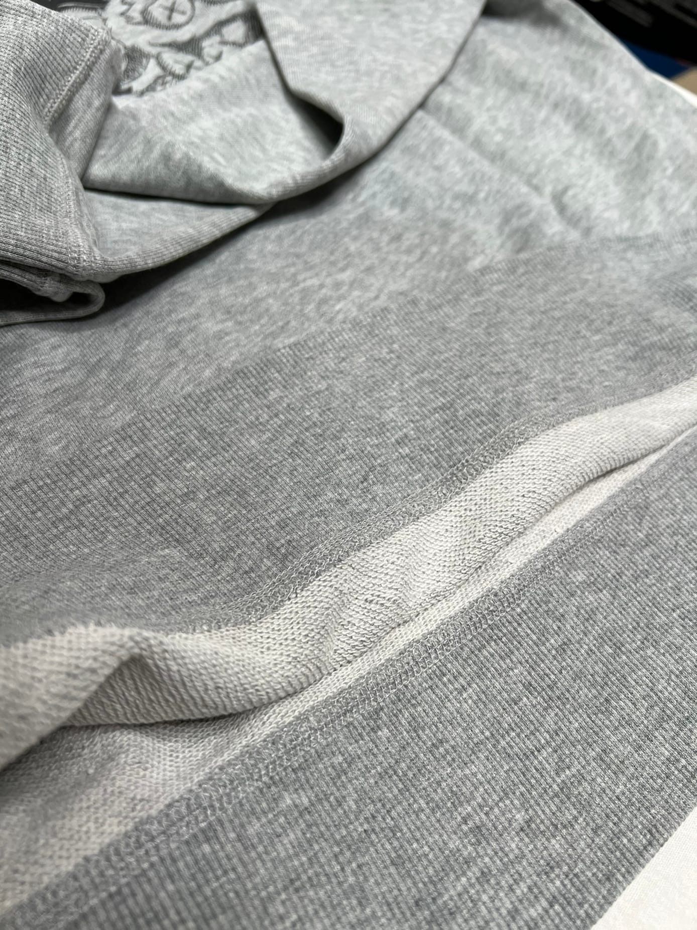 Kaws × Uniqlo KAWS x Uniqlo x Sesame Street XX Sweatshirt Gray Size US M / EU 48-50 / 2 - 9 Thumbnail