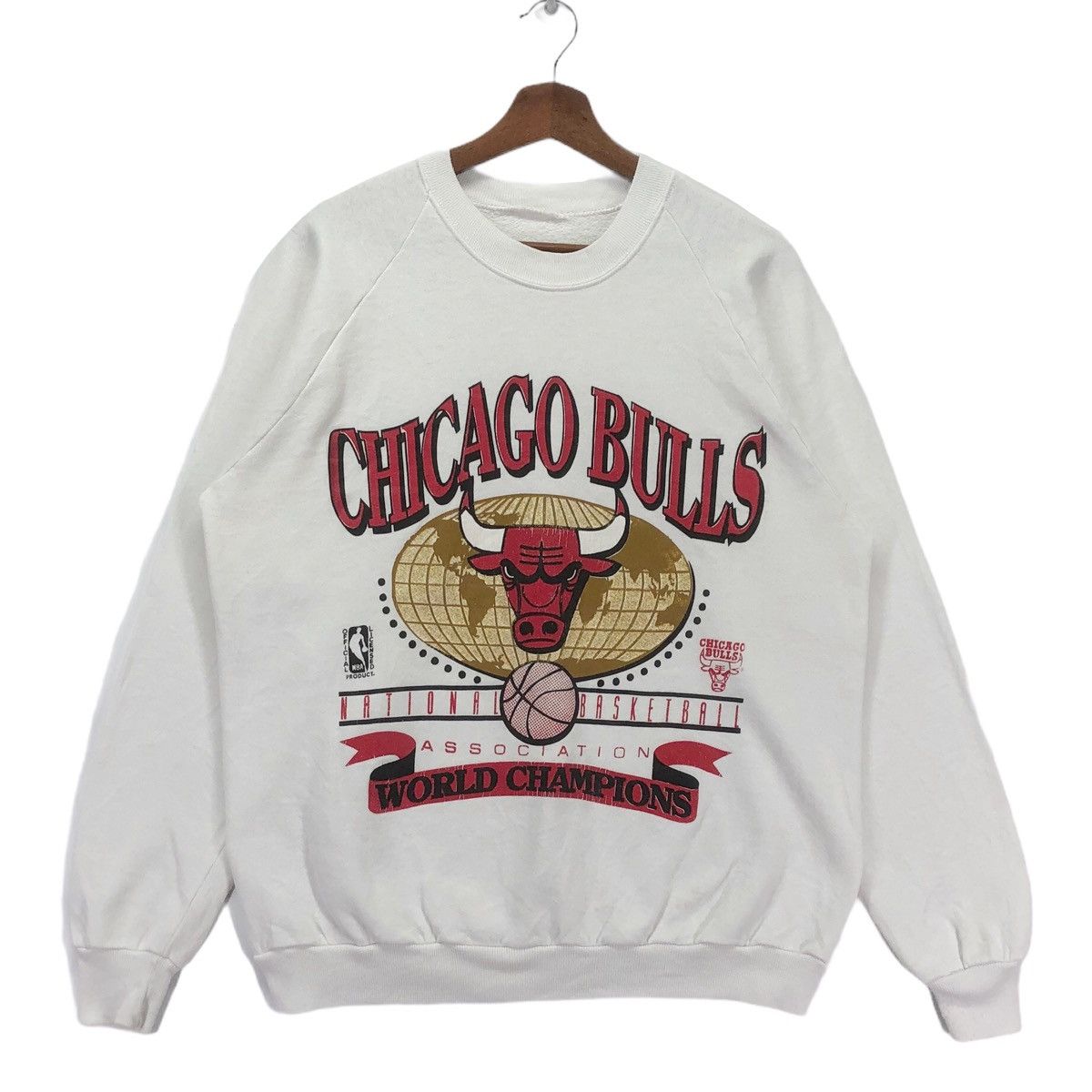 NBA Vintage 90s Chicago Bulls NBA Crewneck Size US M / EU 48-50 / 2 - 1 Thumbnail
