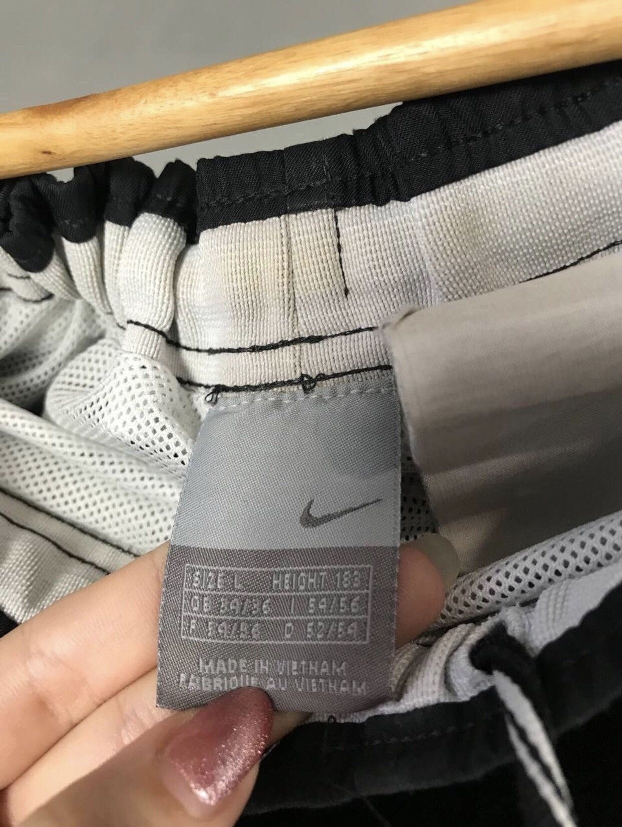 Nike × Vintage Nike swoosh streetwear vintage shorts Size US 32 / EU 48 - 5 Thumbnail