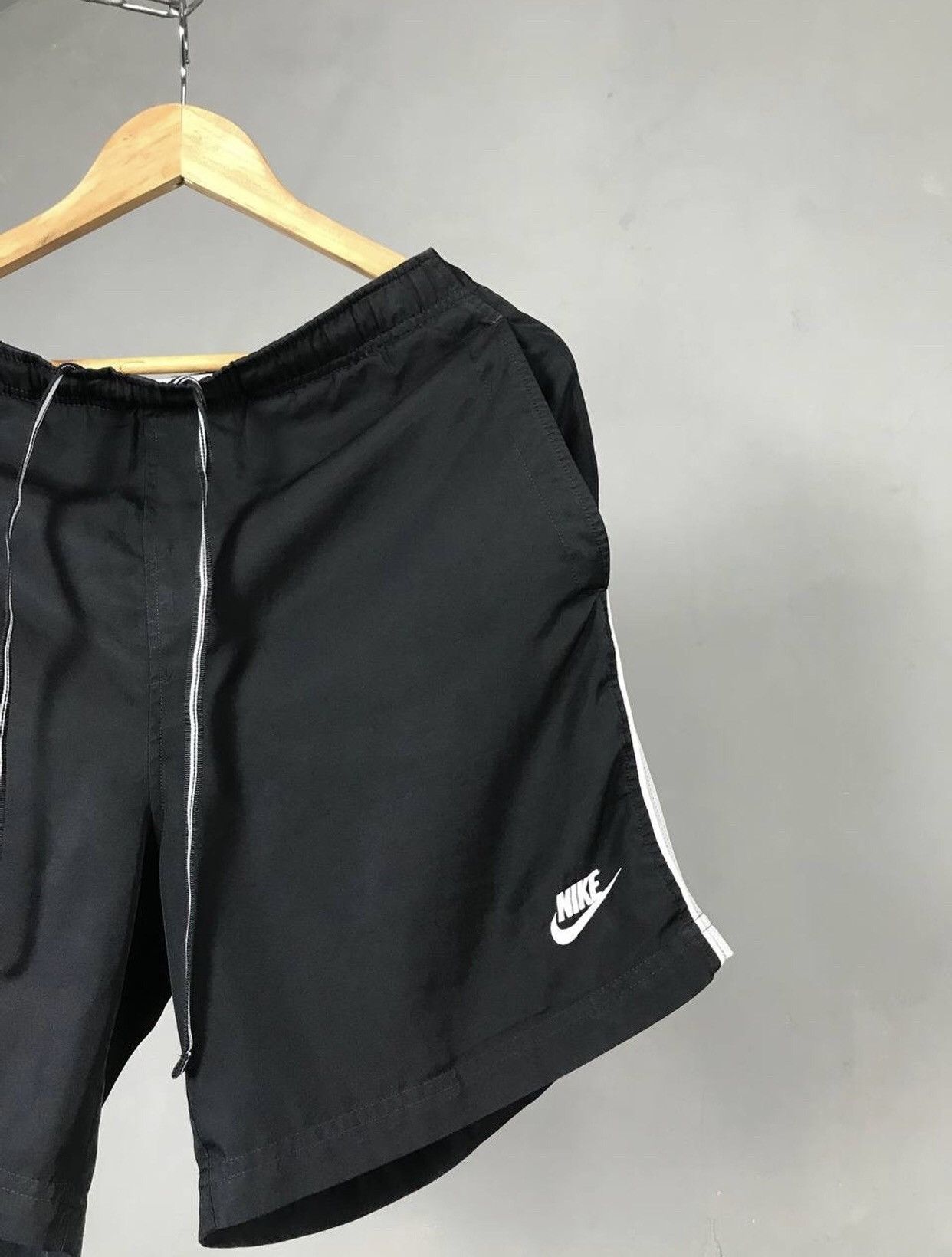 Nike × Vintage Nike swoosh streetwear vintage shorts Size US 32 / EU 48 - 3 Thumbnail