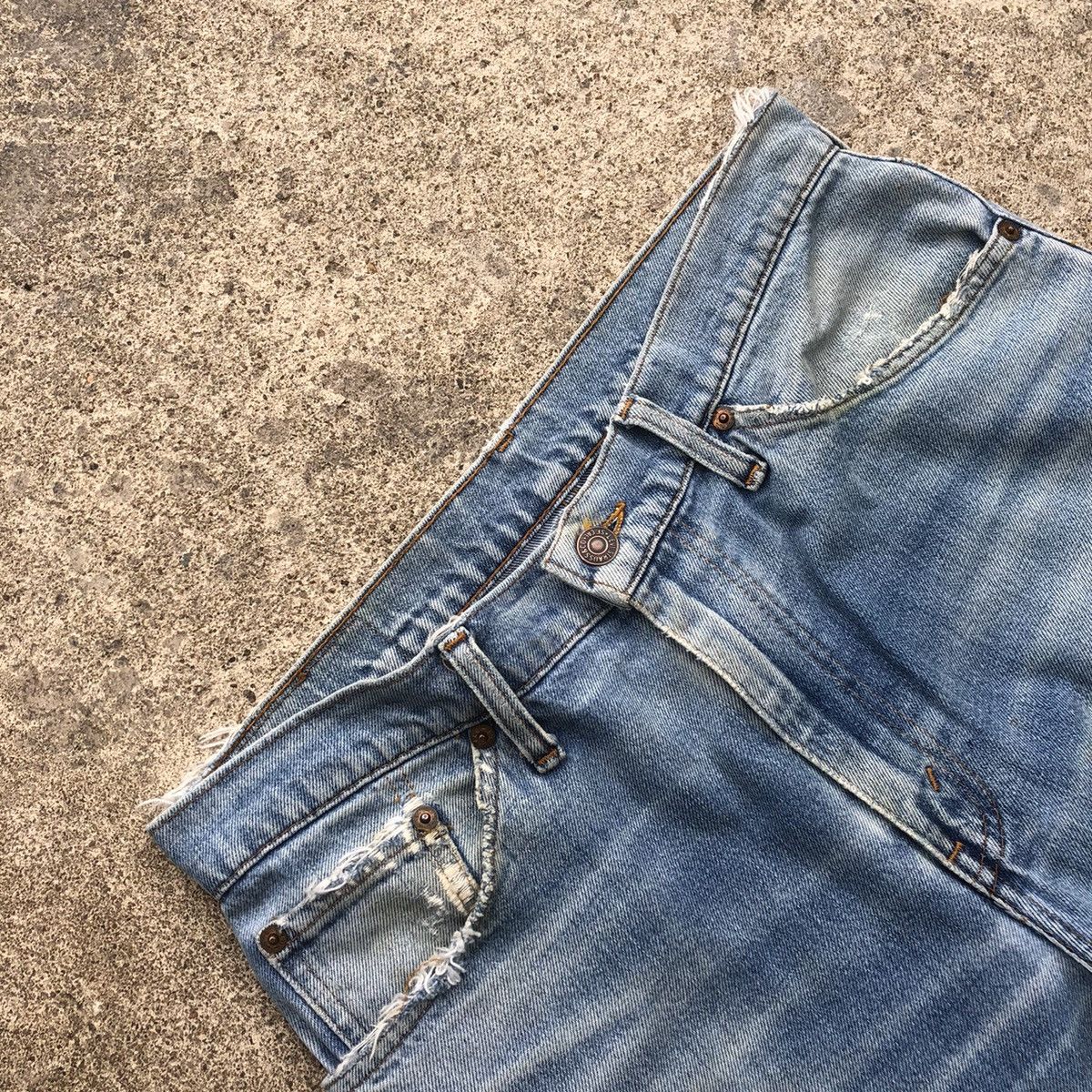 Levi's × Vintage 🔥Rare🔥Vintage Levis Stoned Wash Rips Distress Denim Jeans Size US 31 - 15 Thumbnail