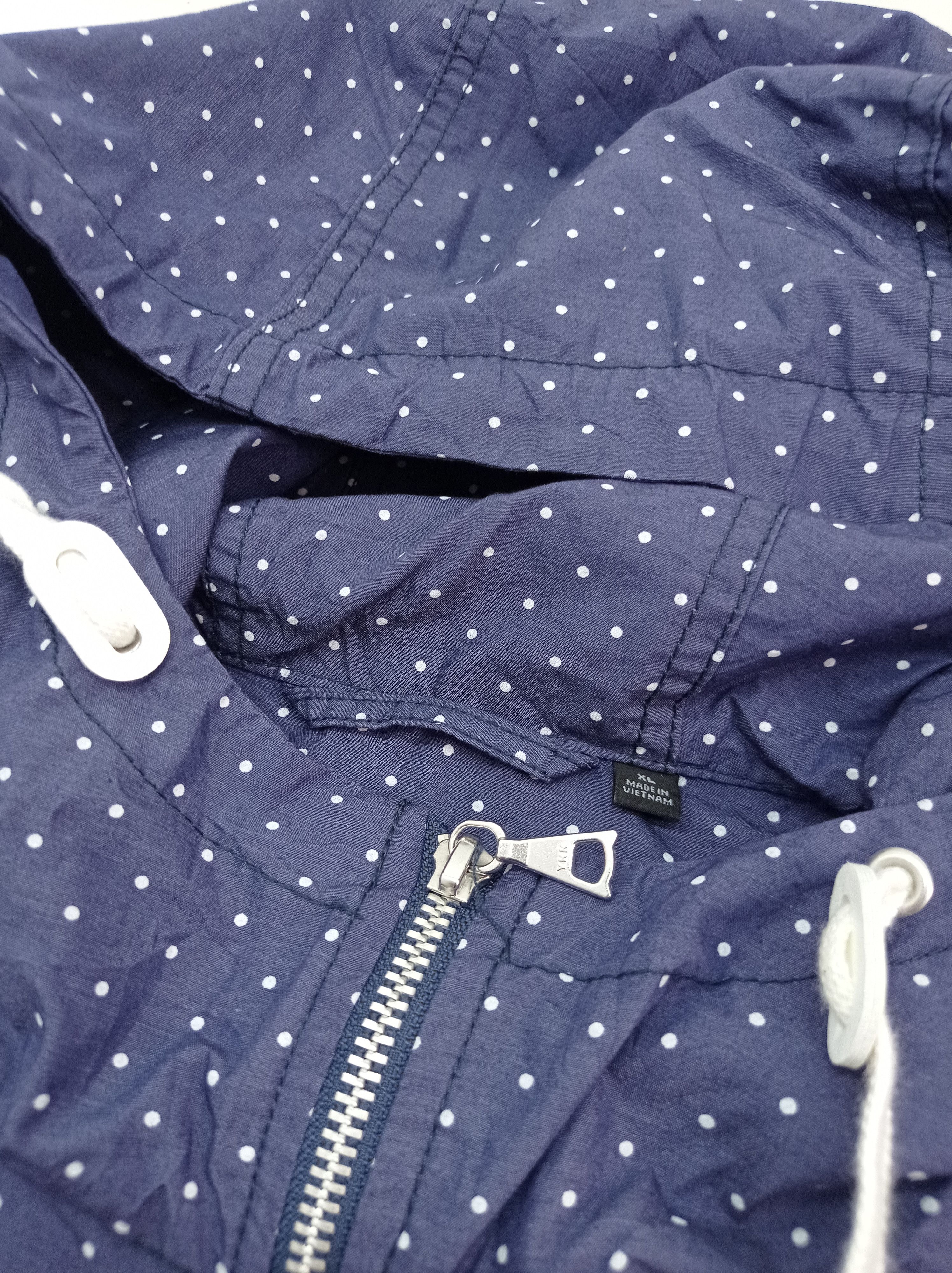 Uniqlo Uniqlo Windbreaker Hoodie Size US XL / EU 56 / 4 - 8 Thumbnail