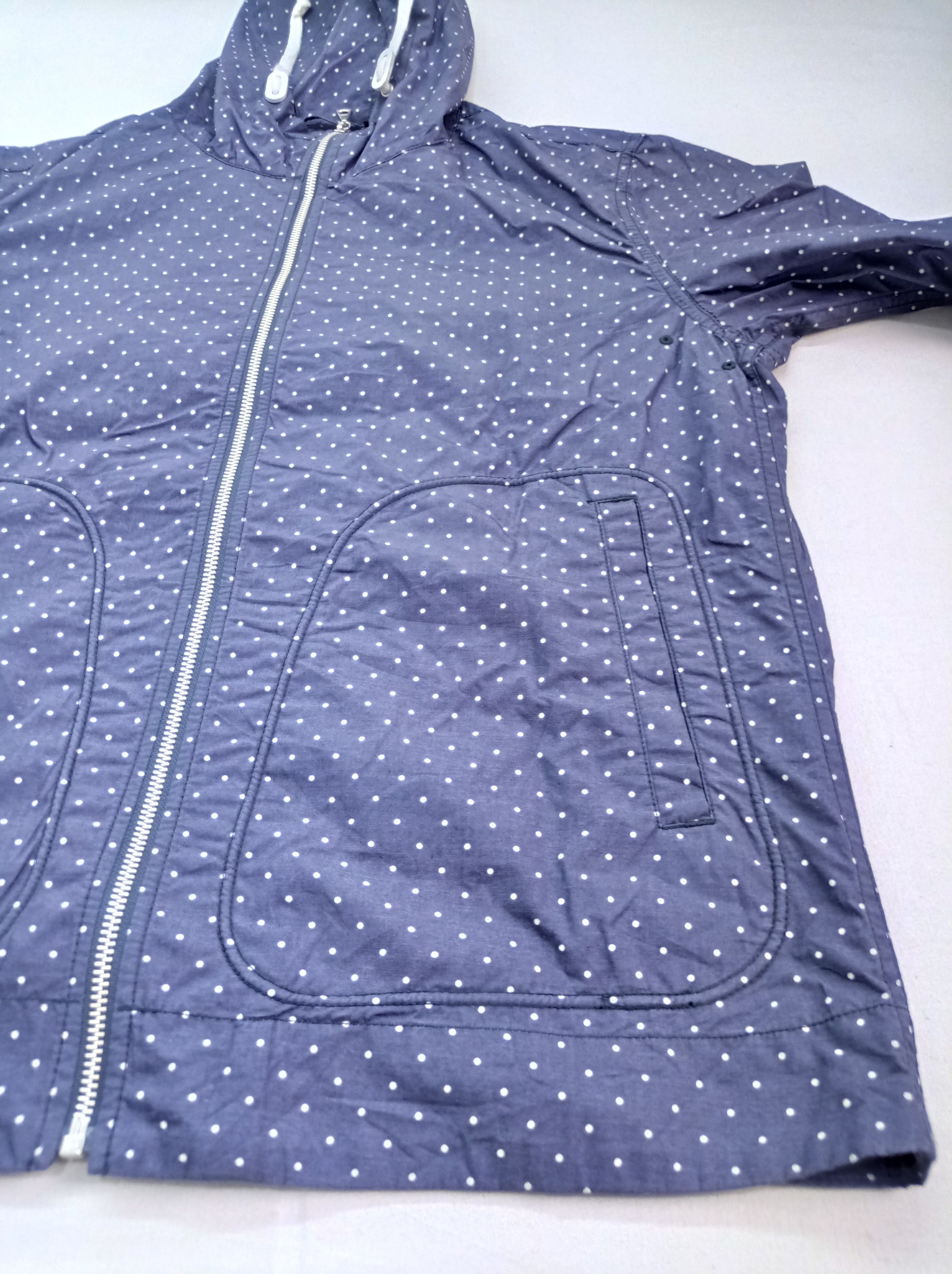 Uniqlo Uniqlo Windbreaker Hoodie Size US XL / EU 56 / 4 - 11 Thumbnail