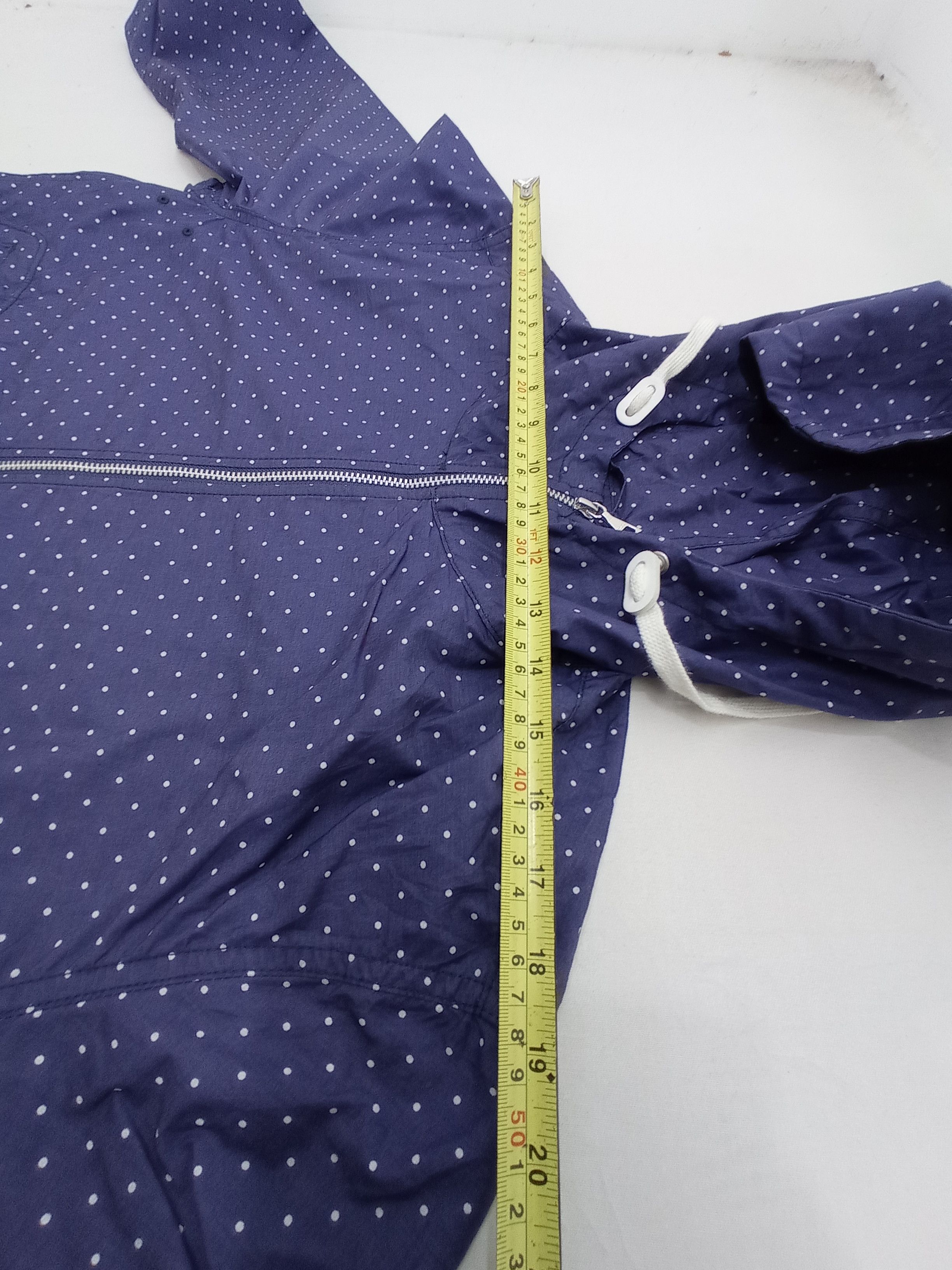 Uniqlo Uniqlo Windbreaker Hoodie Size US XL / EU 56 / 4 - 16 Thumbnail
