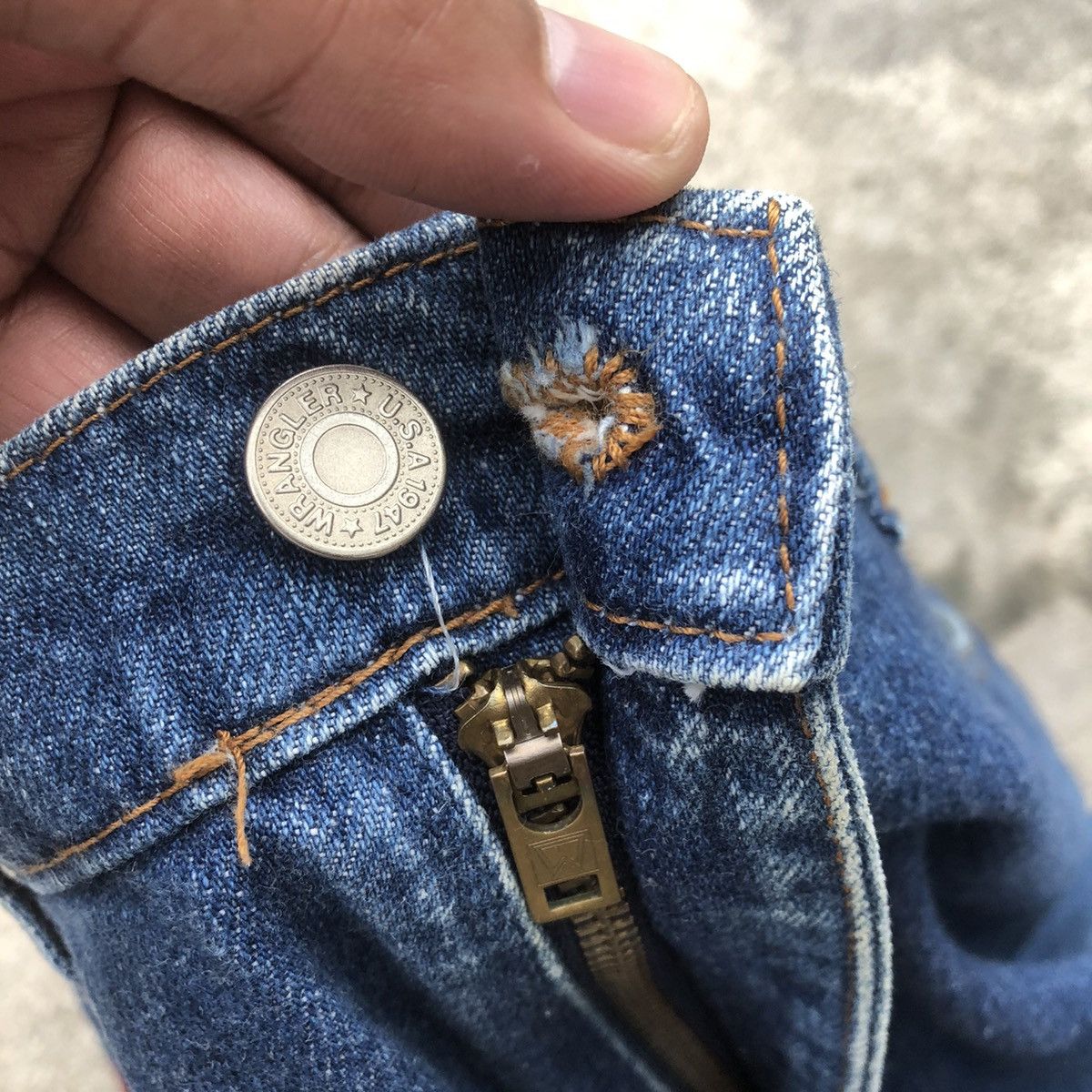 Vintage × Wrangler 🔥Rare🔥Vintage Wrangler USA Spirit Stoned Wash Rips Jeans Size US 34 / EU 50 - 13 Thumbnail