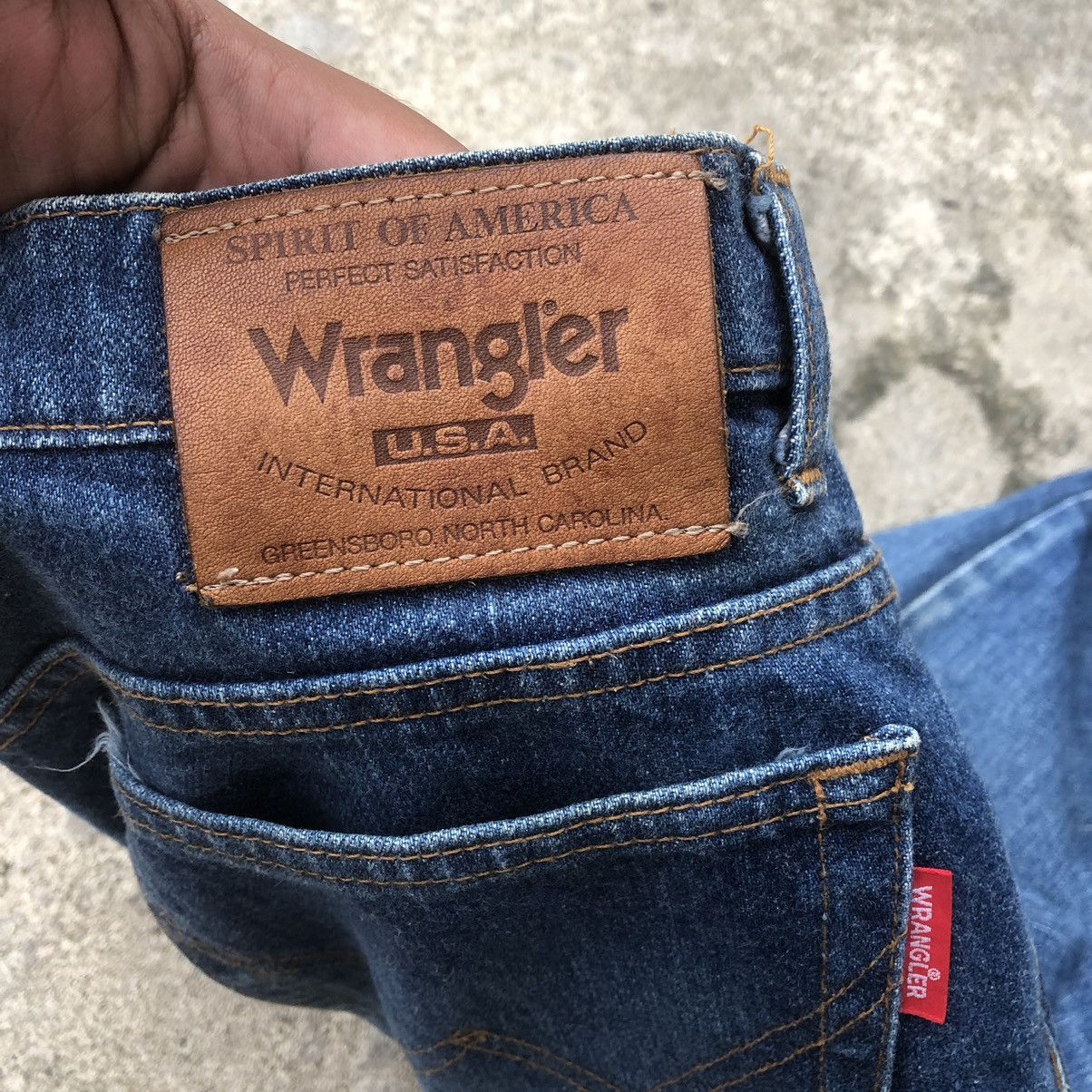 Vintage × Wrangler 🔥Rare🔥Vintage Wrangler USA Spirit Stoned Wash Rips Jeans Size US 34 / EU 50 - 14 Thumbnail
