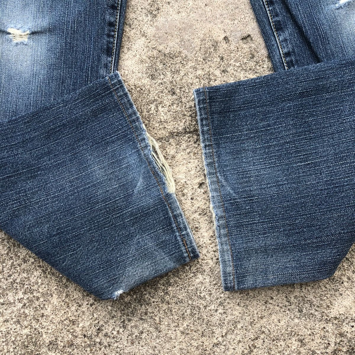 Vintage × Wrangler 🔥Rare🔥Vintage Wrangler Stoned Wash Rips Distress Denim Jeans Size US 30 / EU 46 - 7 Thumbnail