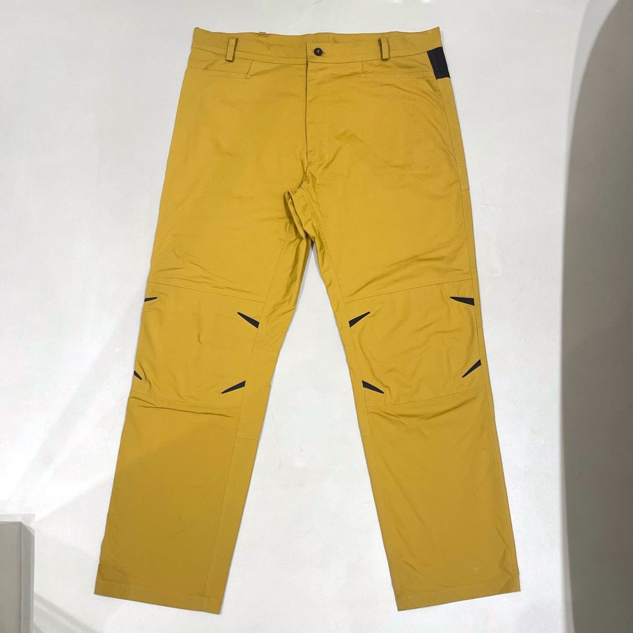 Kiko Kostadinov × Mackintosh Mackintosh 0004 by Kiko Kostadinov Technical Pant Size US 32 / EU 48 - 1 Thumbnail