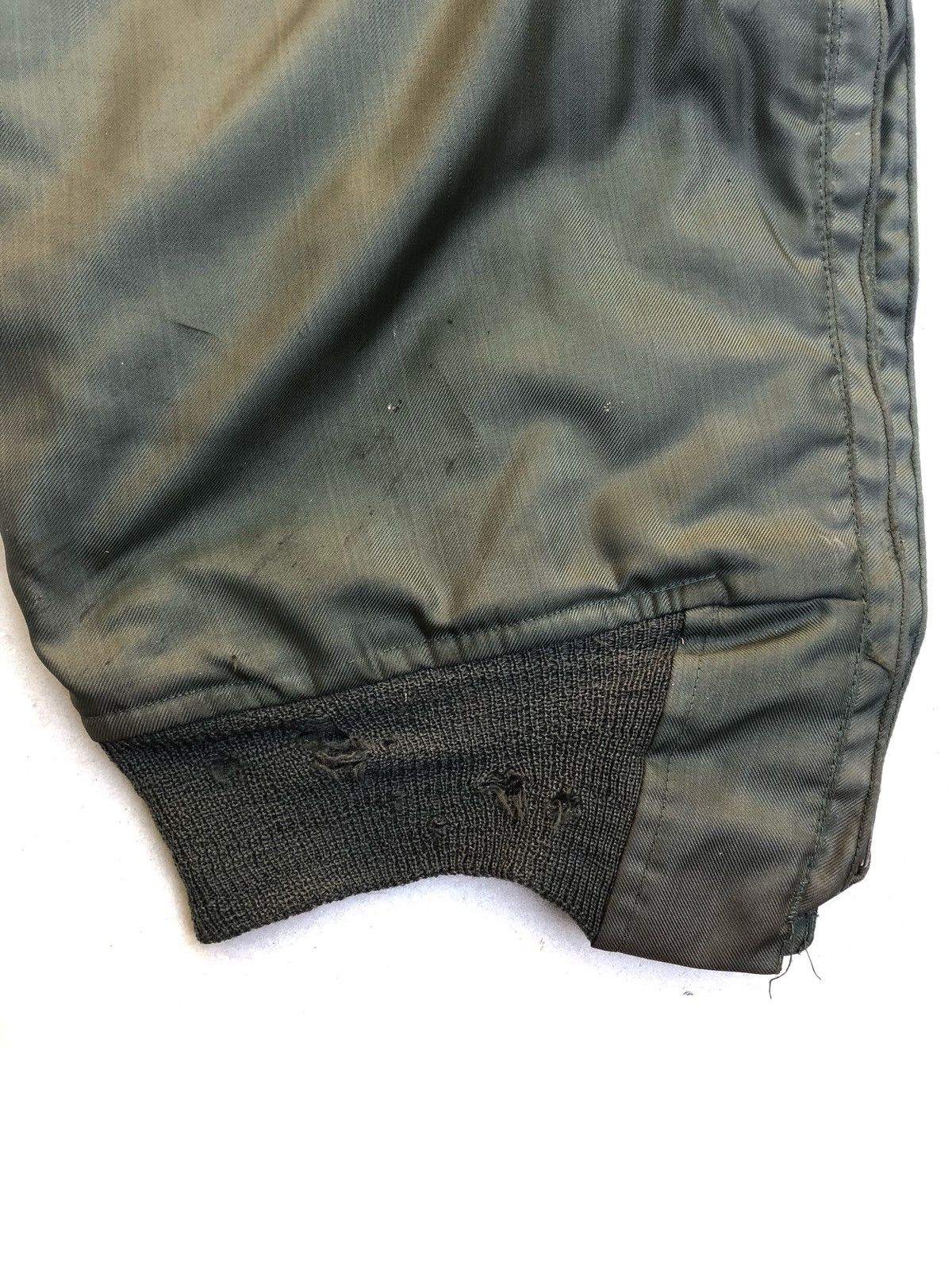 Alpha Industries Vintage 1960’s Scovill Gripper Zip Army Air Force Size US 28 / EU 44 - 8 Thumbnail