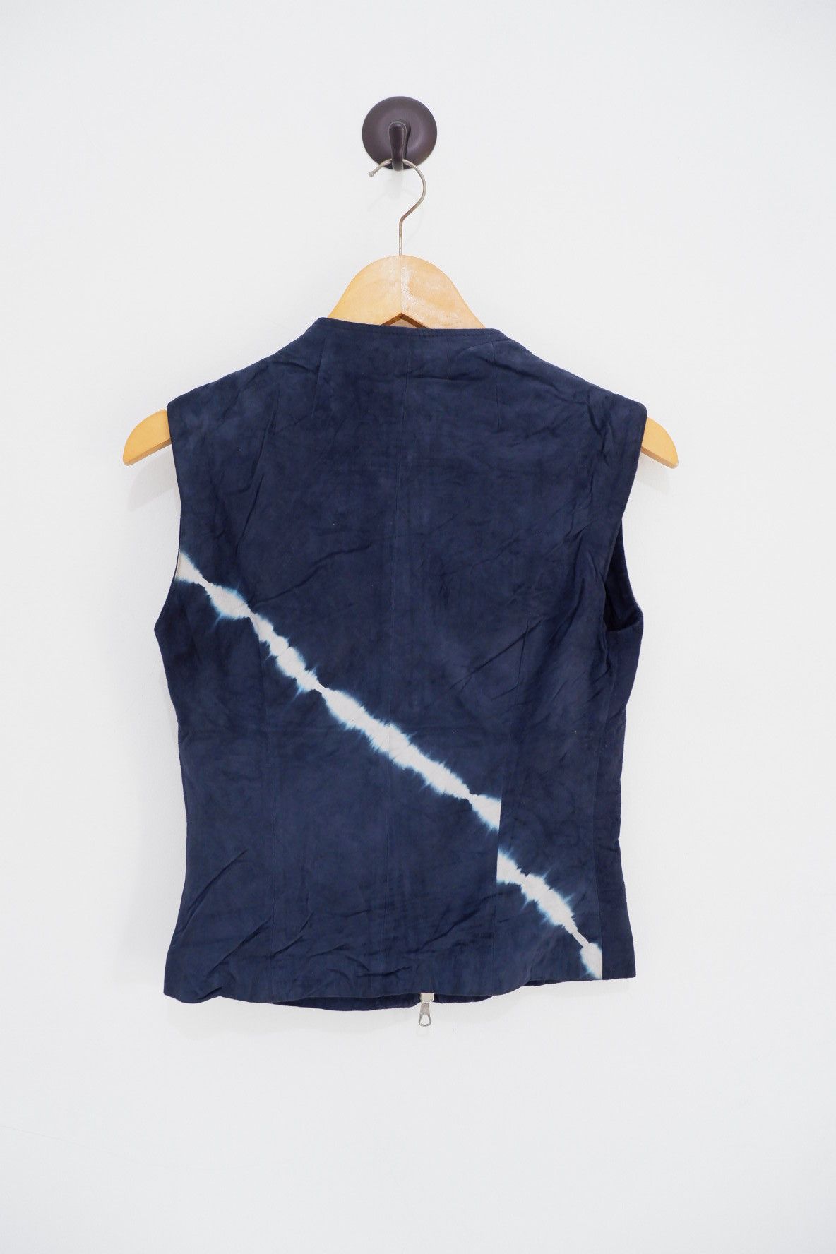 Krizia Uomo Vintage Krizia Pelle Suede Leather Vest Size US S / EU 44-46 / 1 - 2 Thumbnail