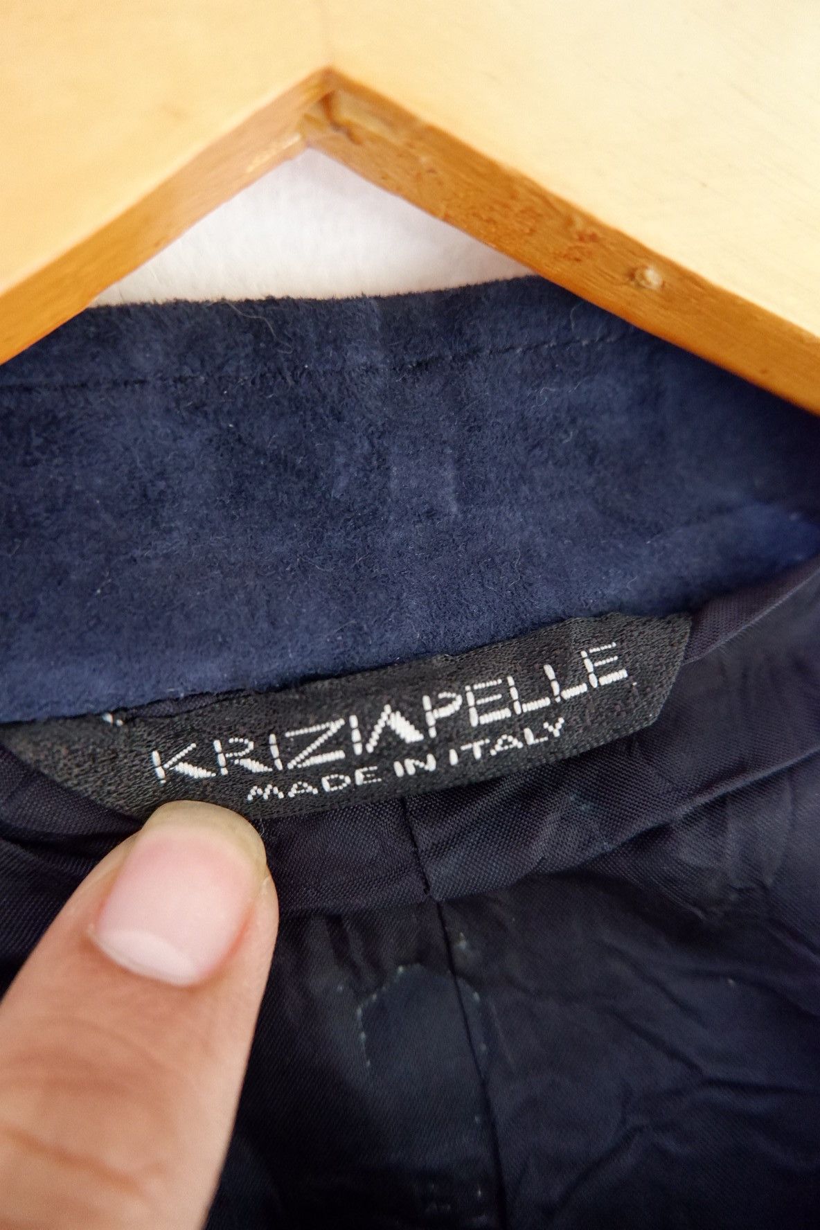 Krizia Uomo Vintage Krizia Pelle Suede Leather Vest Size US S / EU 44-46 / 1 - 7 Thumbnail