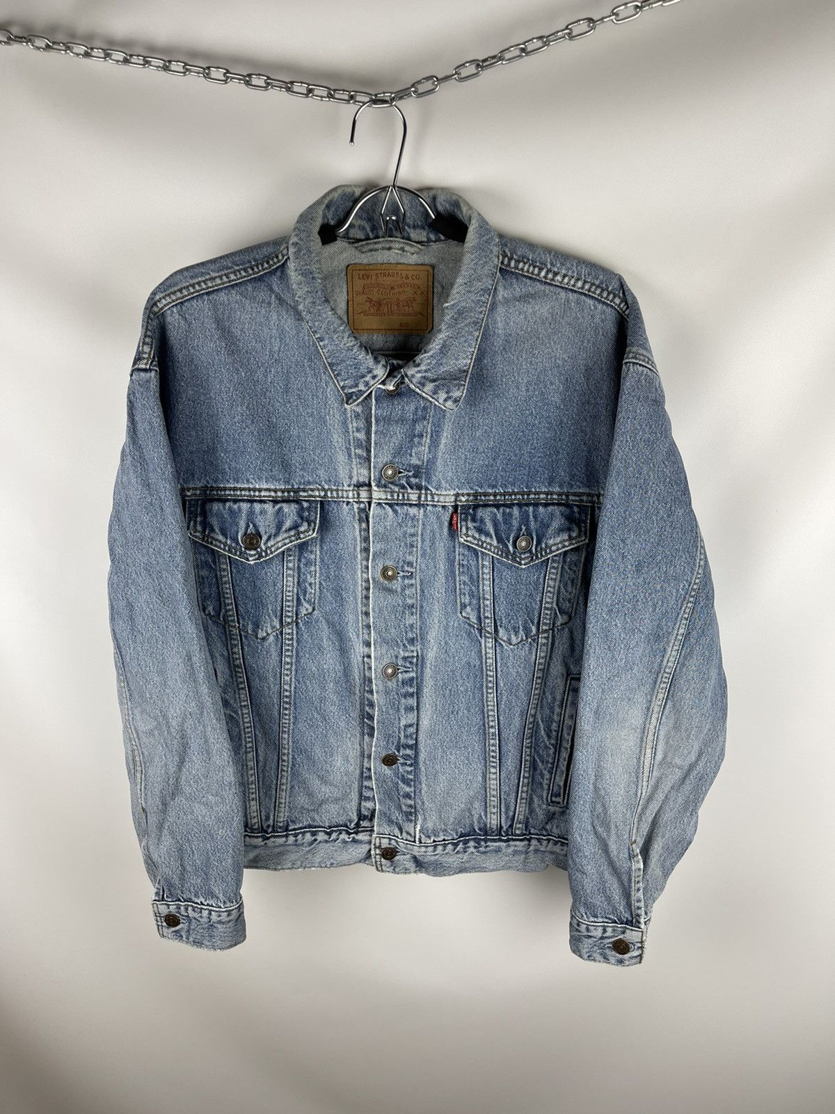 Levi's Levi’s vintage 80s 90s made in Croatia distressed denim jckt Size US XXL / EU 58 / 5 - 1 Thumbnail