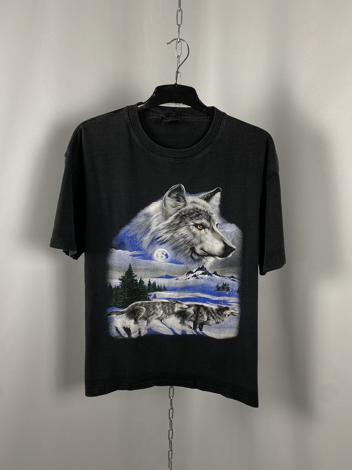 Band Tees Wolf vintage T-shirts big logo band tee size XL Size US XL / EU 56 / 4 - 1 Thumbnail