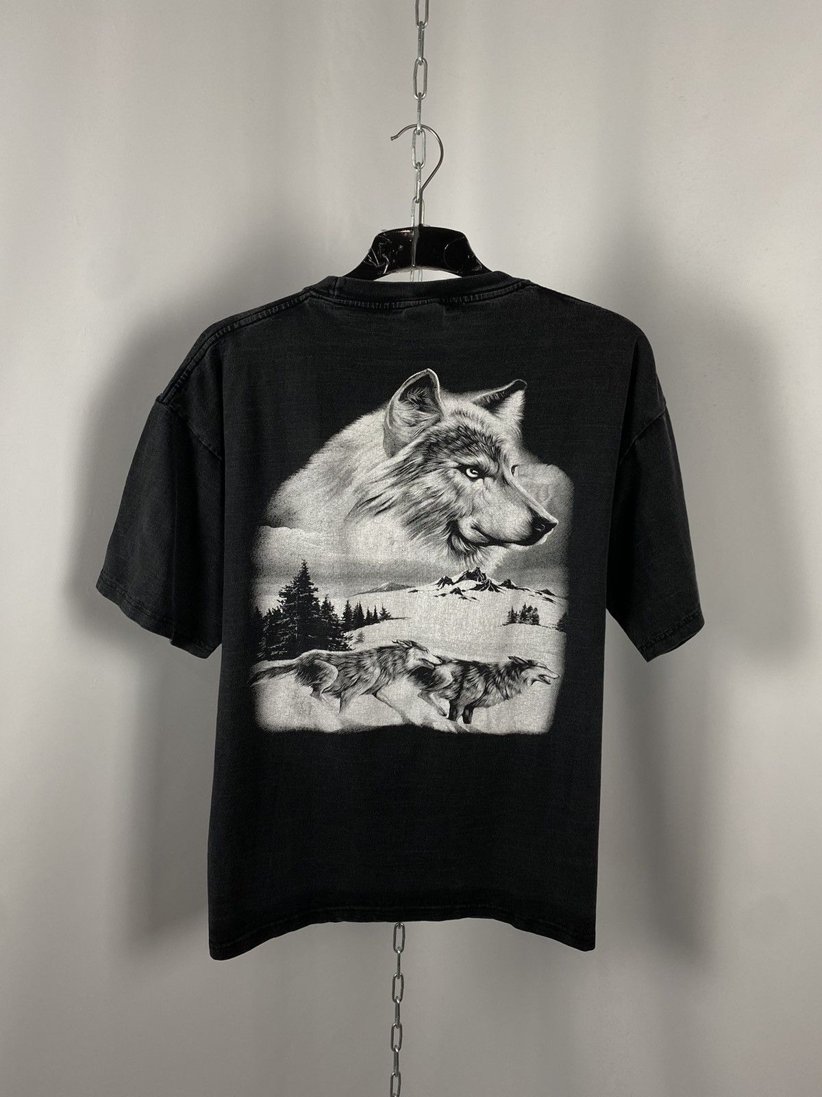 Band Tees Wolf vintage T-shirts big logo band tee size XL Size US XL / EU 56 / 4 - 6 Thumbnail