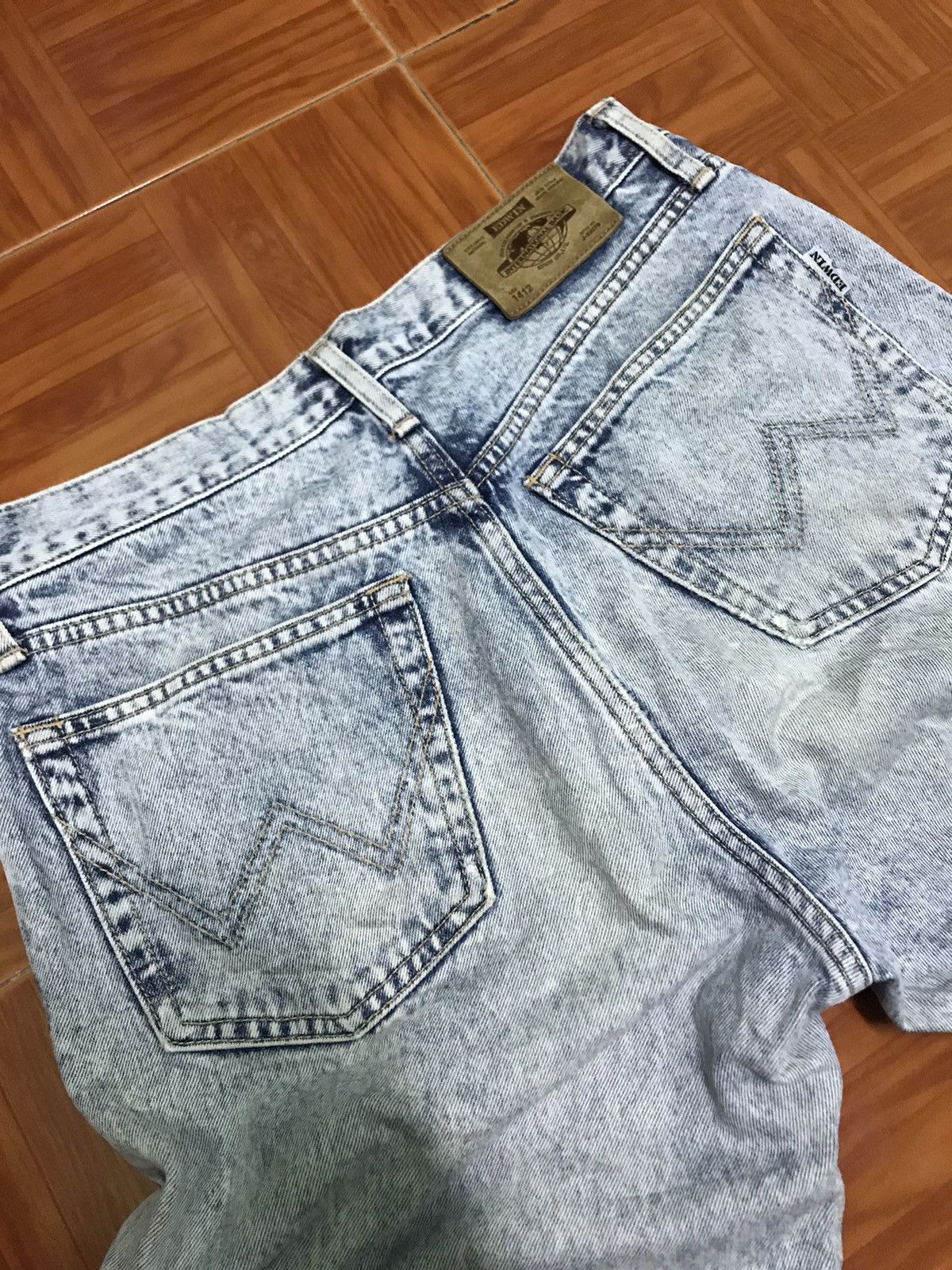 Edwin Vintage Acid Wash Straight Leg Jeans Distressed Hem Faded Size US 31 - 3 Thumbnail