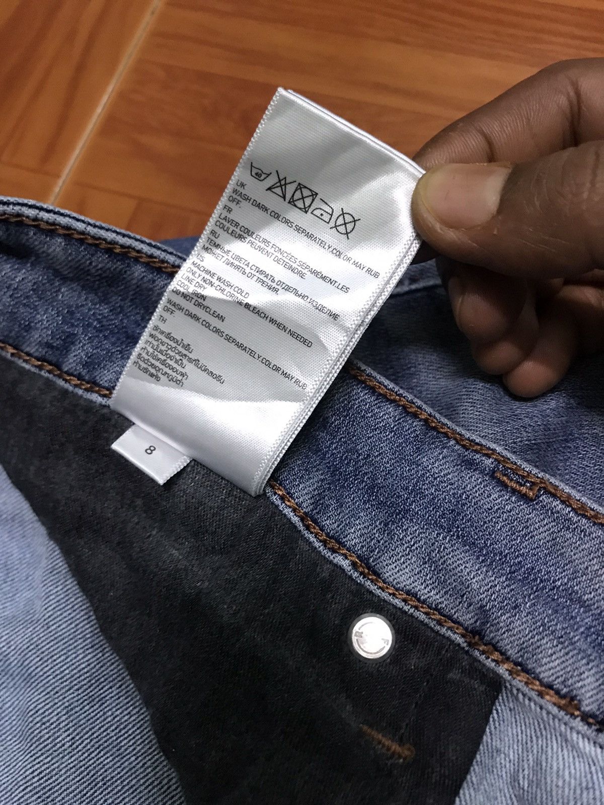 Uniqlo “Men’s Blue Straight-Leg Jeans – Faded Wash, Classic Fit” Size US 31 - 7 Thumbnail