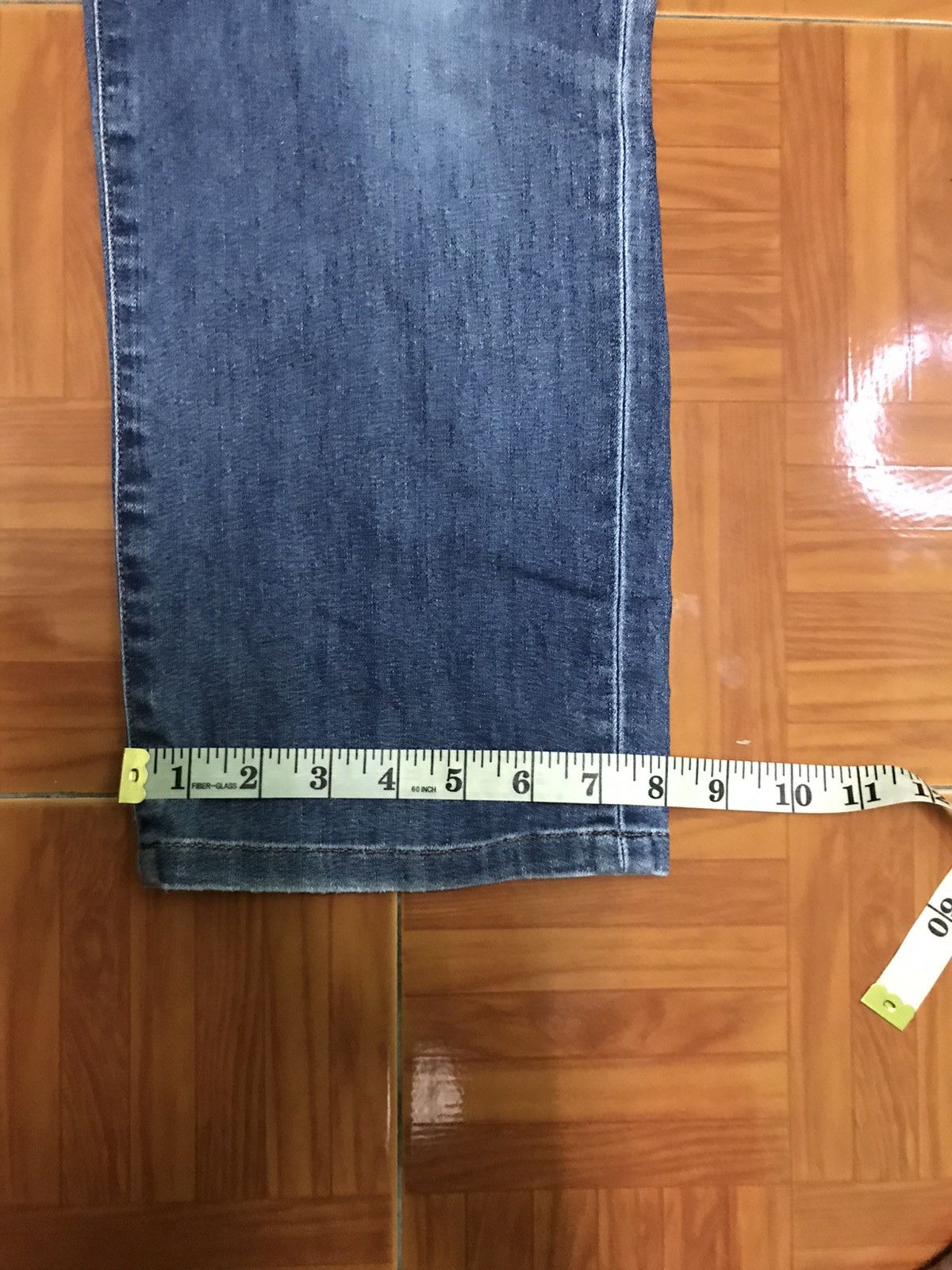 Uniqlo “Men’s Blue Straight-Leg Jeans – Faded Wash, Classic Fit” Size US 31 - 14 Thumbnail