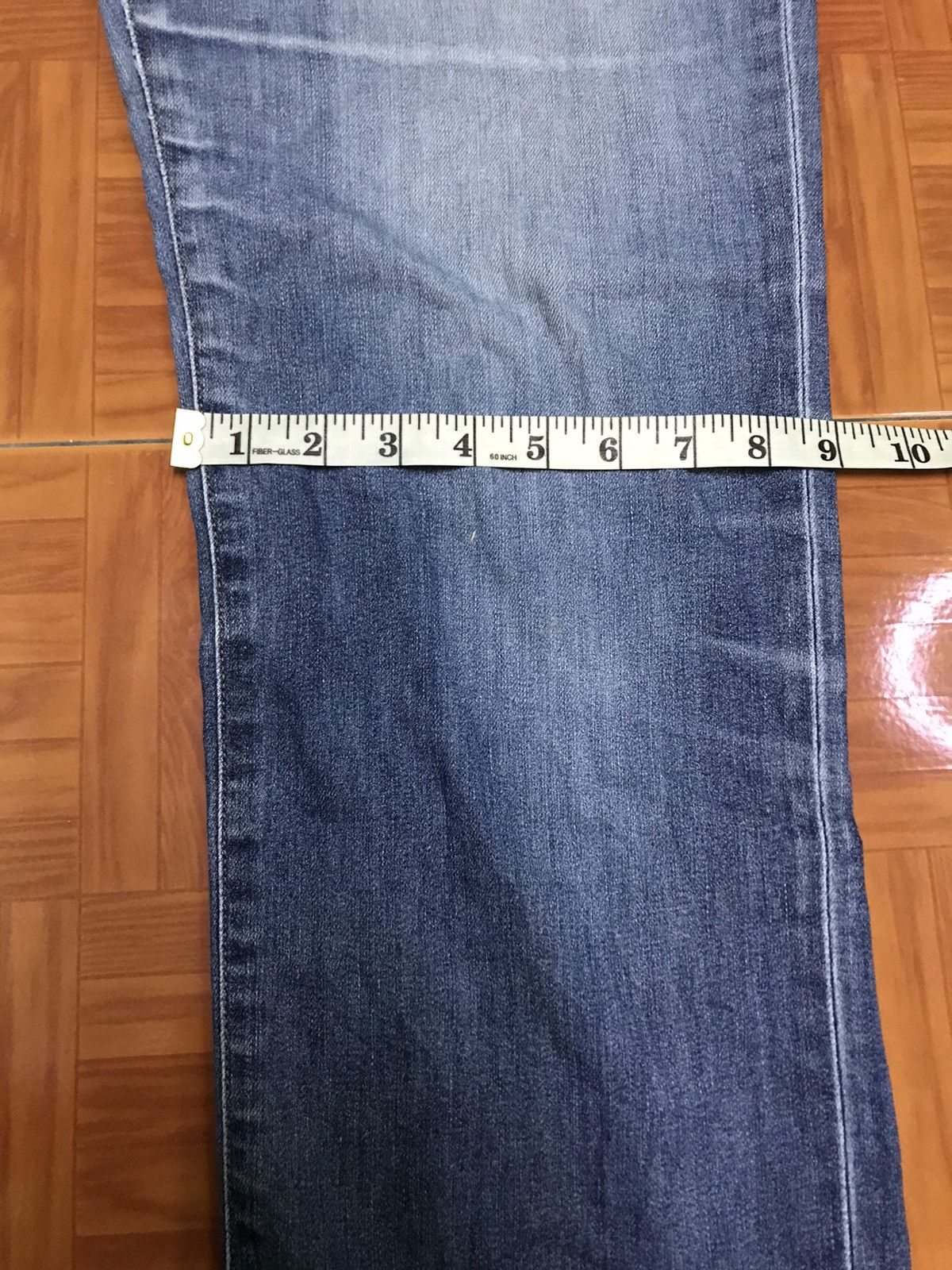Uniqlo “Men’s Blue Straight-Leg Jeans – Faded Wash, Classic Fit” Size US 31 - 13 Thumbnail