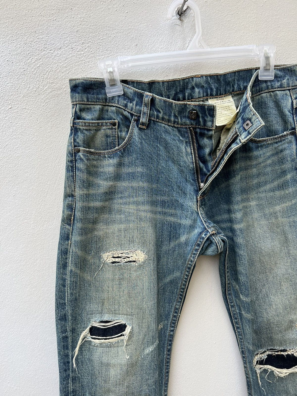 Fadeless Fadeless Japan Ripped Distressed Denim Jeans Size US 30 / EU 46 - 4 Thumbnail