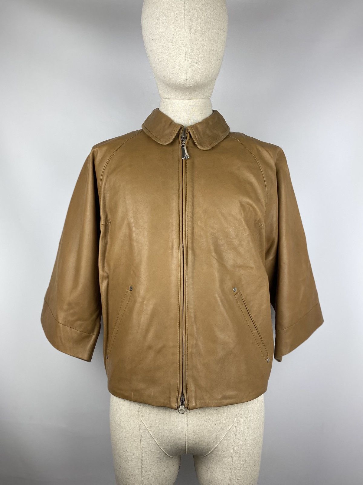 Vivienne Westwood BNWT Vivienne Westwood Red Label lamb leather cropped jacket Size M / US 6-8 / IT 42-44 - 1 Thumbnail