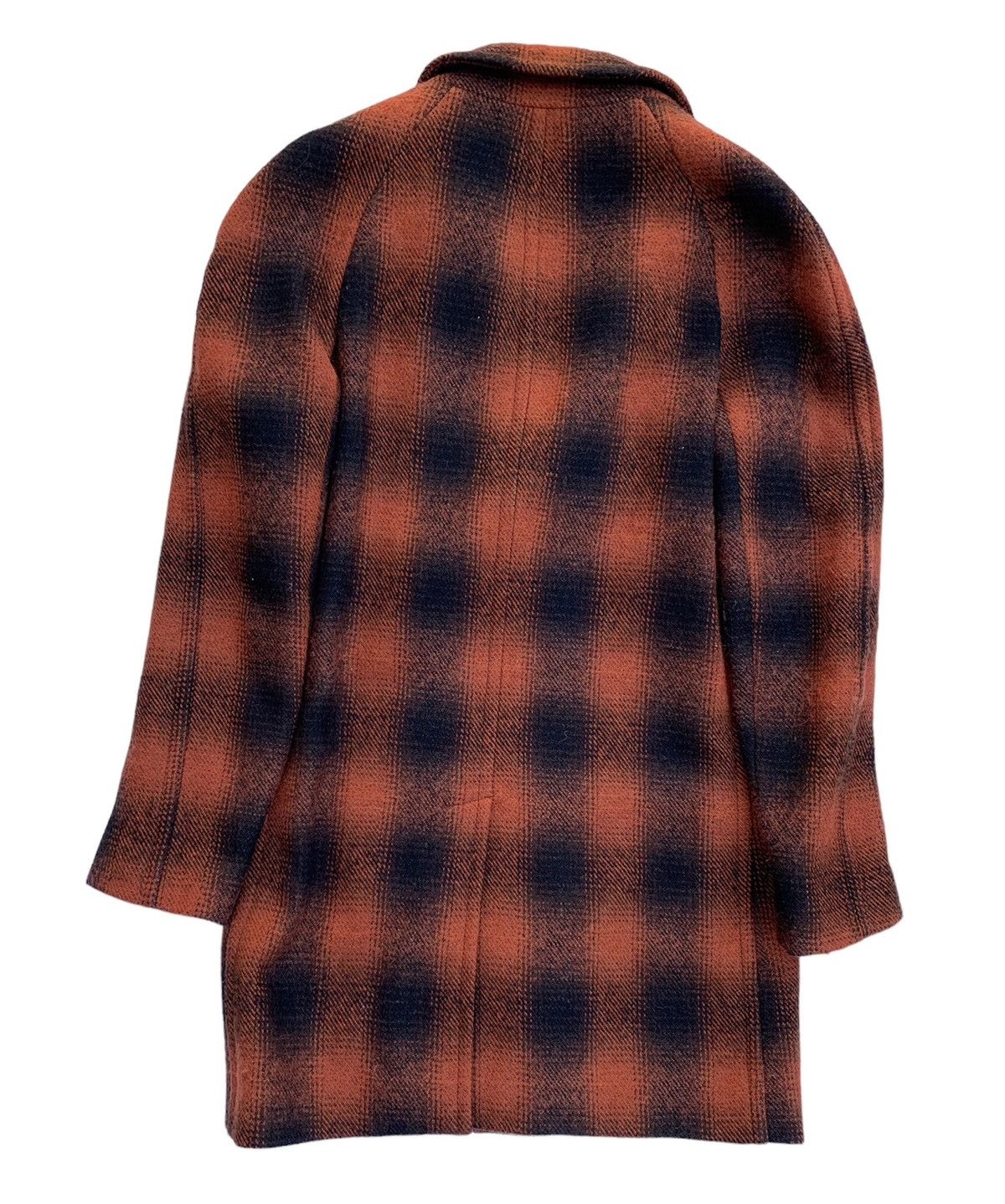 Burberry Burberry Brit Red/Black Shadow Plaid Check Coat Size US M / EU 48-50 / 2 - 2 Thumbnail