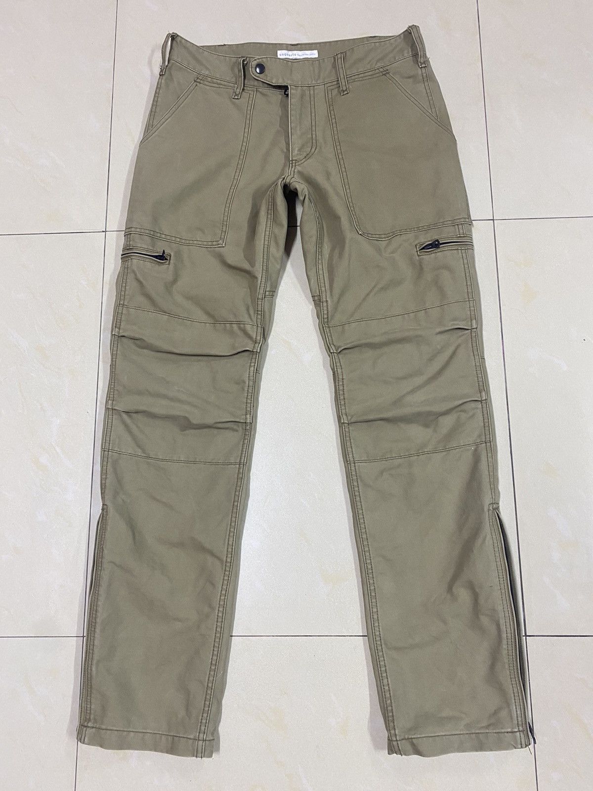 image of 20471120 Heavy Cotton Cargo Pants in Beige, Men's (Size 32)