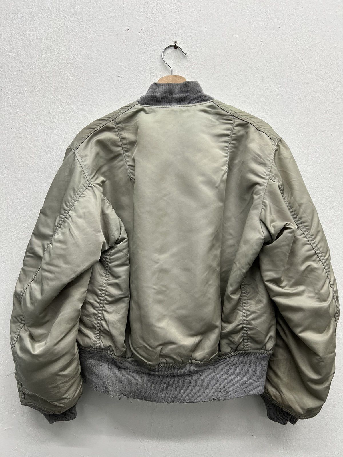 Avirex Vintage Avirex Ma 1 Fly Bomber Jacket Size US M / EU 48-50 / 2 - 2 Thumbnail