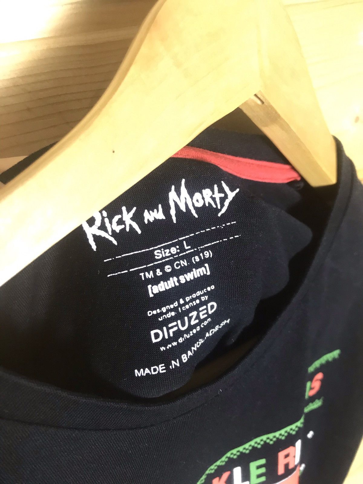 Cartoon Network 2019 Rick and Morty pickle Rick shirt Size US L / EU 52-54 / 3 - 8 Thumbnail